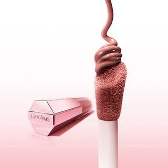 Skin Idôle Juicy Blush é um blush líquido com tons vibrantes e acabamento matte suave para iluminar e dar um toque de cor à sua pele. Com duração de 12 horas*, a cor permanece fiel à pele e realça qualquer tom com um brilho saudável. Sua textura leve se funde perfeitamente à pele, proporcionando uma intensidade de cor modulável.

#LTKbeleza