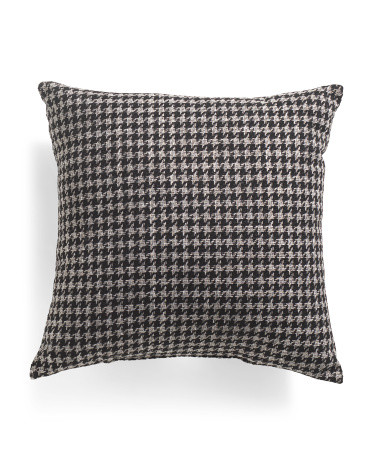 22x22 Outdoor Houndstooth Pillow | Throw Pillows | Marshalls | Marshalls