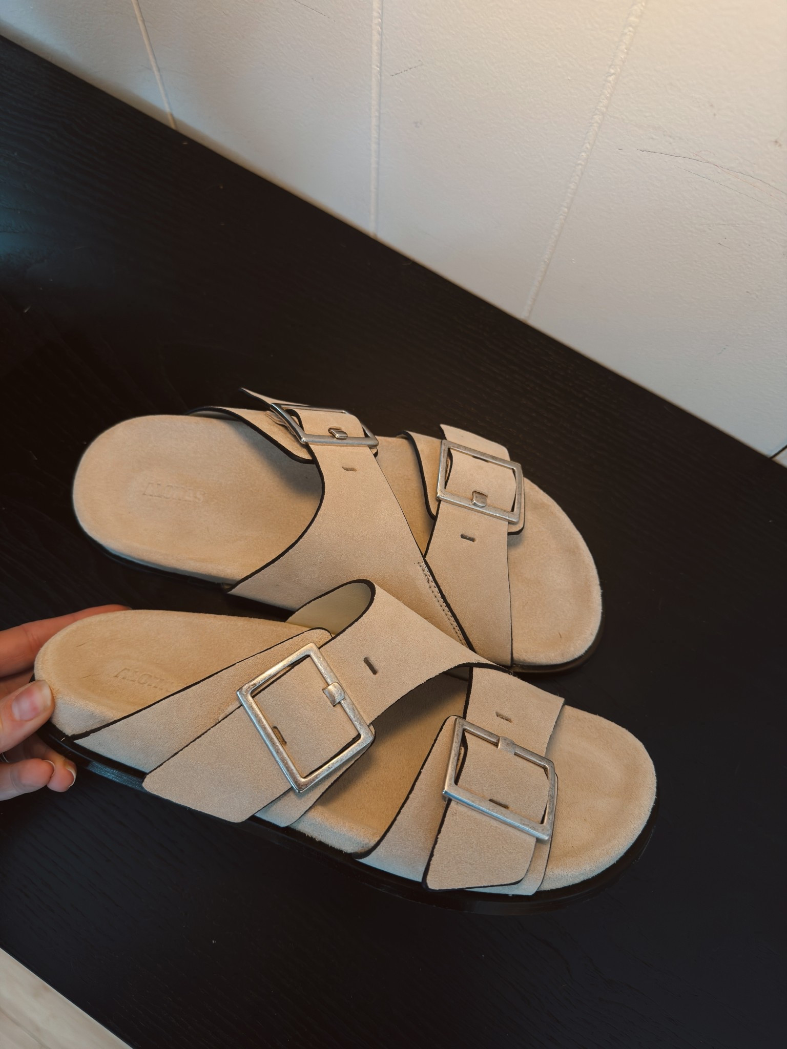 These are very comfortable. Now I just need the snow to melt or a vacation! 

#LTKSeasonal #LTKootd