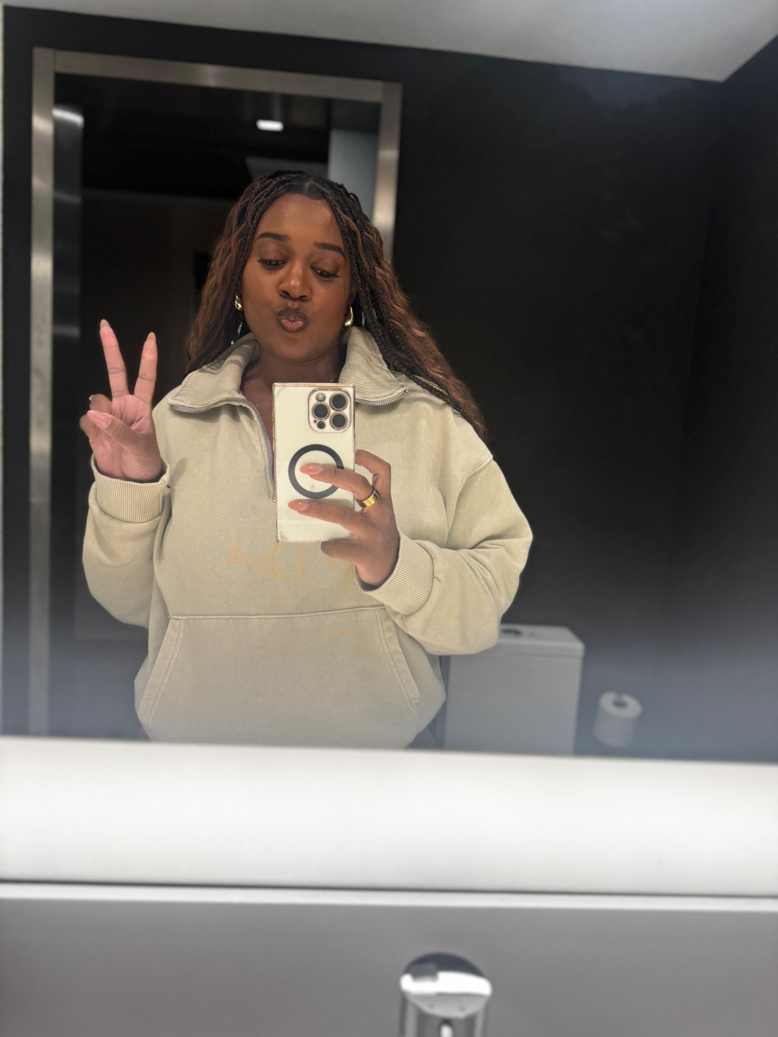 #airportfit

#LTKTravel