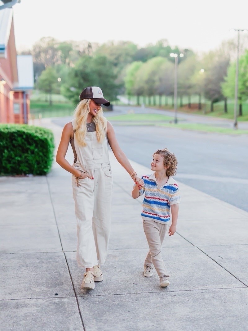 Mommy and Me Photo Outfits - easy, casual and authentic. ❤️💙

#LTKdayinmylife #LTKootd #LTKmomlife