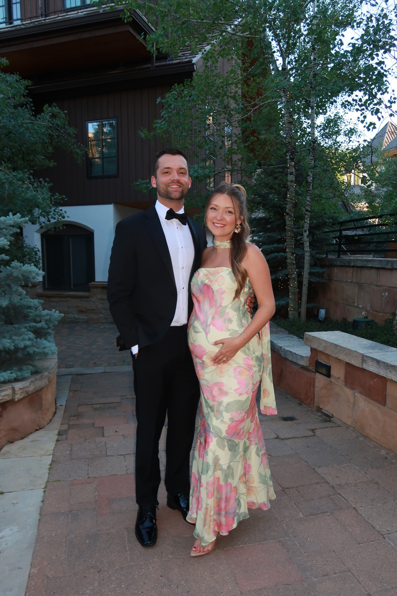Bump friendly non maternity wedding guest dress! I am 24 weeks and wearing size US 6

Bump friendly wedding guest dress, floral wedding guest dress 

#LTKWedding #LTKFindsUnder100 #LTKBump