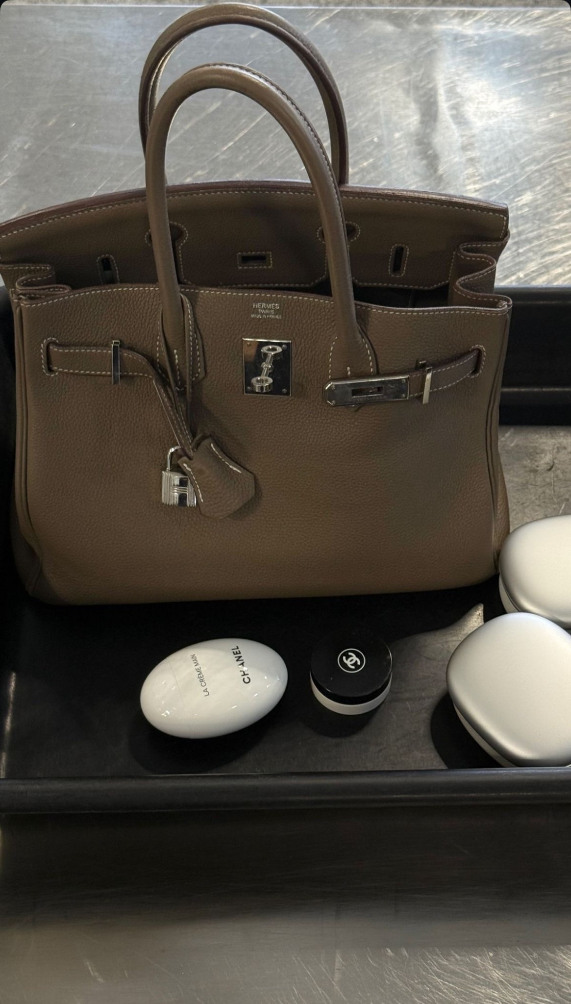 Aesthetic 🖤

#LTKOver40 #LTKselfcare #LTKBeauty