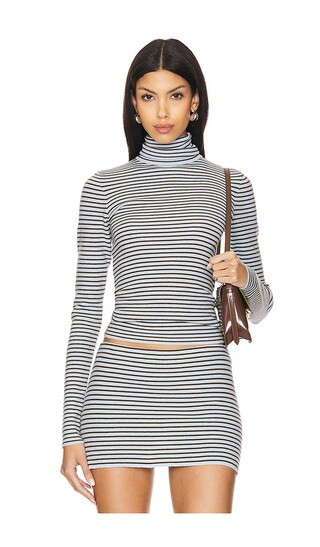 Frankies Bikinis ROLLKRAGENPULLOVER in Baby Blue. | Revolve Clothing (Global)