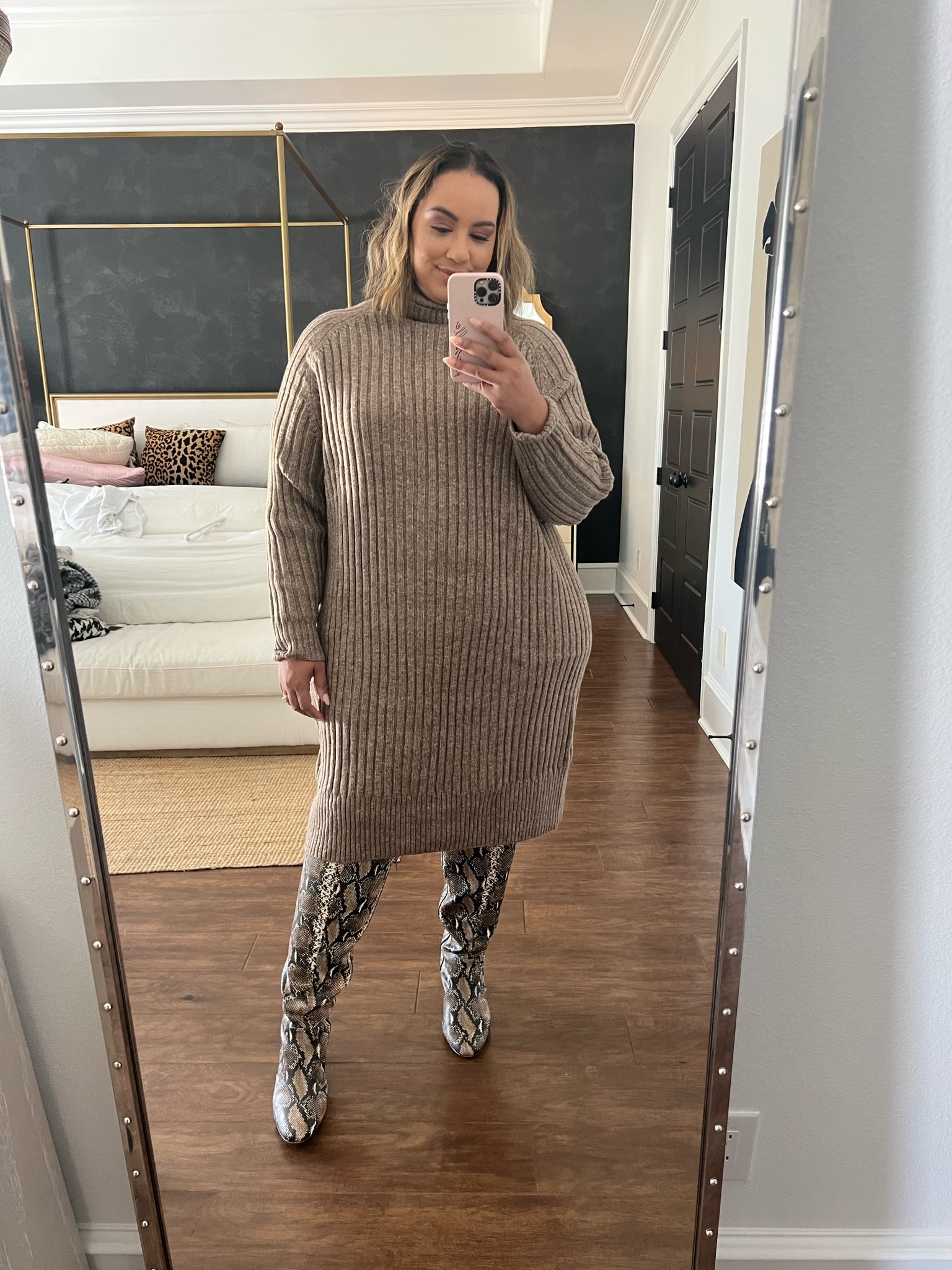 Effortless looks for the mom on the go 🩶 

#LTKmomlife #LTKMidsize #LTKootd