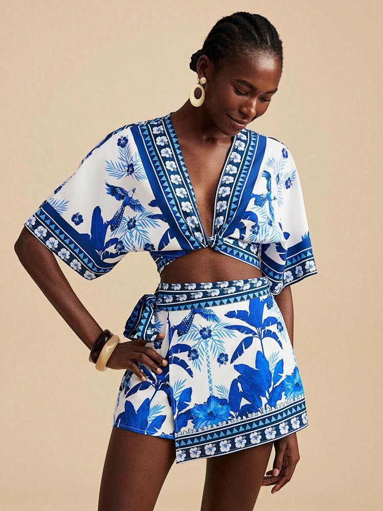 Travachic Set De 2 Piezas Con Blusa De Manga De Murciélago Con Escote En V Profundo Y Estampado Floral Y Falda Pantalón Para Vacaciones De Mujeres | SHEIN