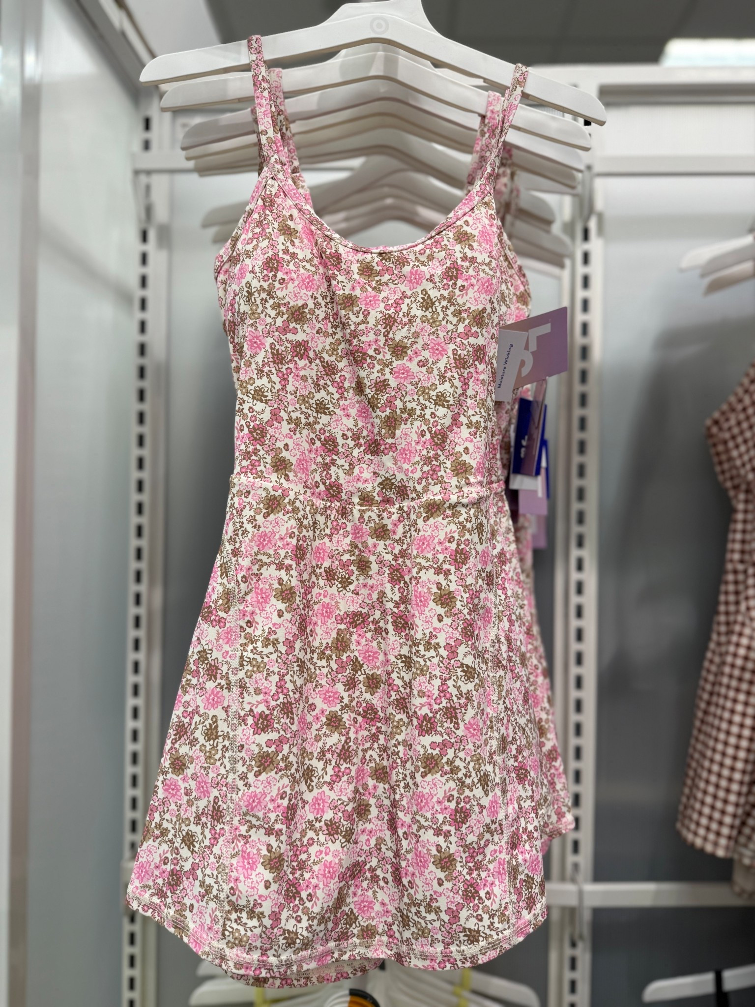 Women’s spring athletic wear

#LTKActive #LTKootd