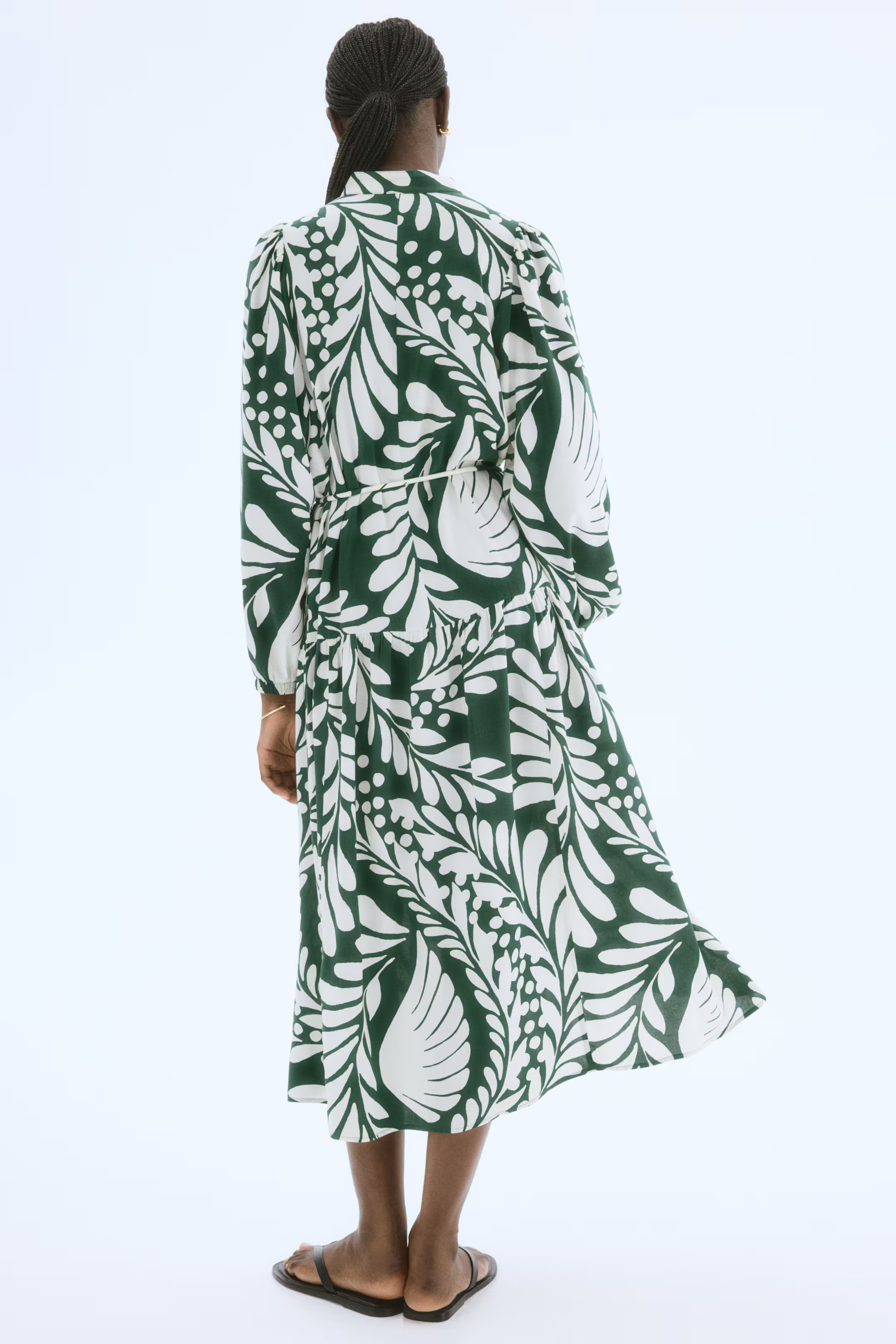 Long puff-sleeved dress | H&M (UK, MY, IN, SG, PH, TW, HK)