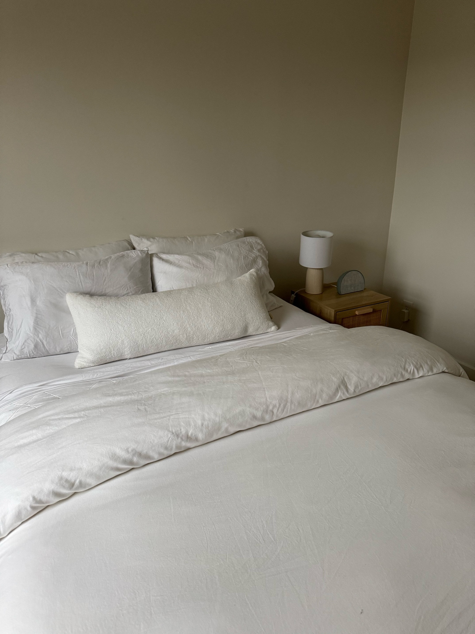 New week, new sheets☁️🫧

Neutral bedding, luxury sheets, coastal modern home decor, coastal contemporary, home decorr

#LTKSeasonal #LTKHome #LTKMostLoved