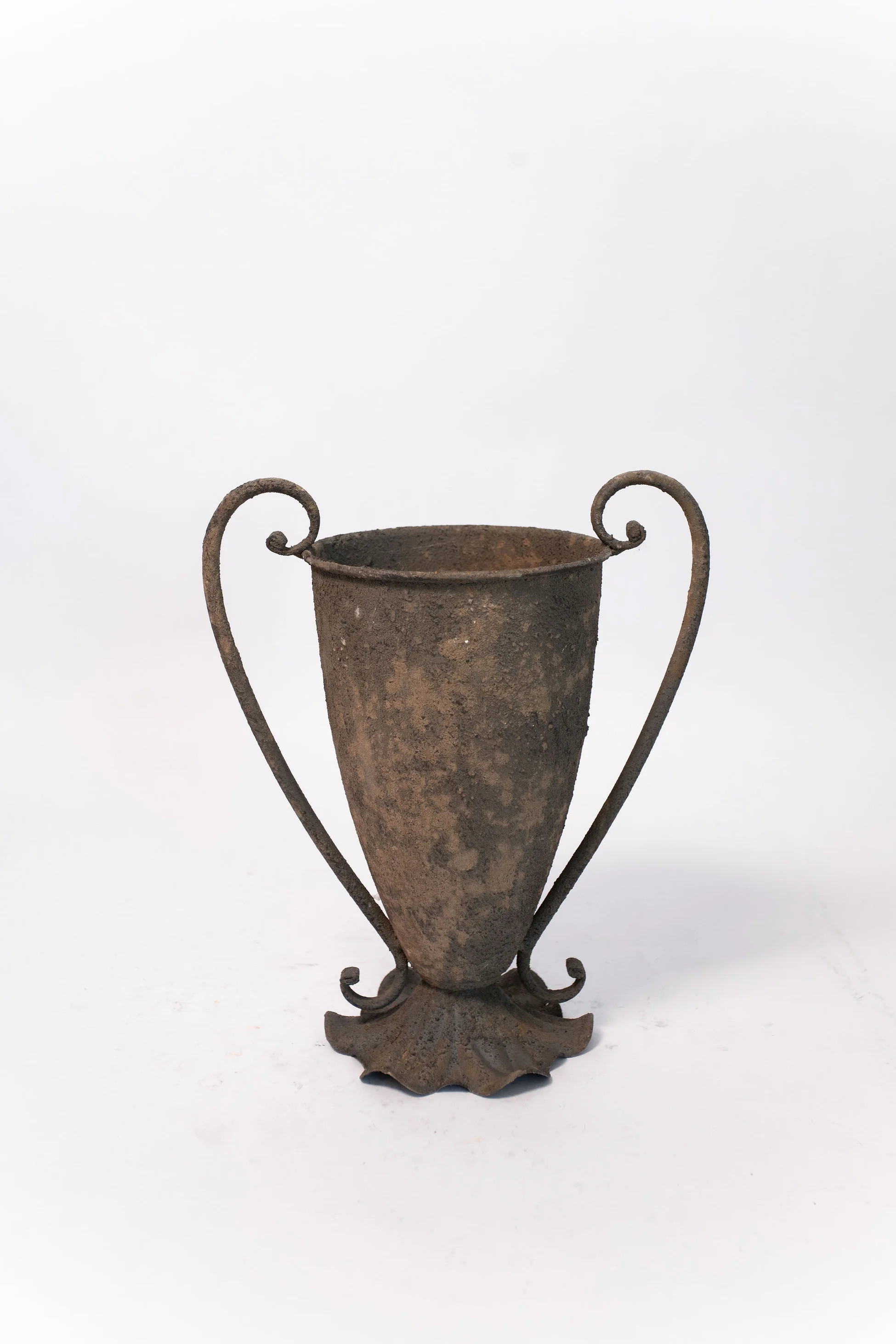 Rustic Handle Vase | THELIFESTYLEDCO