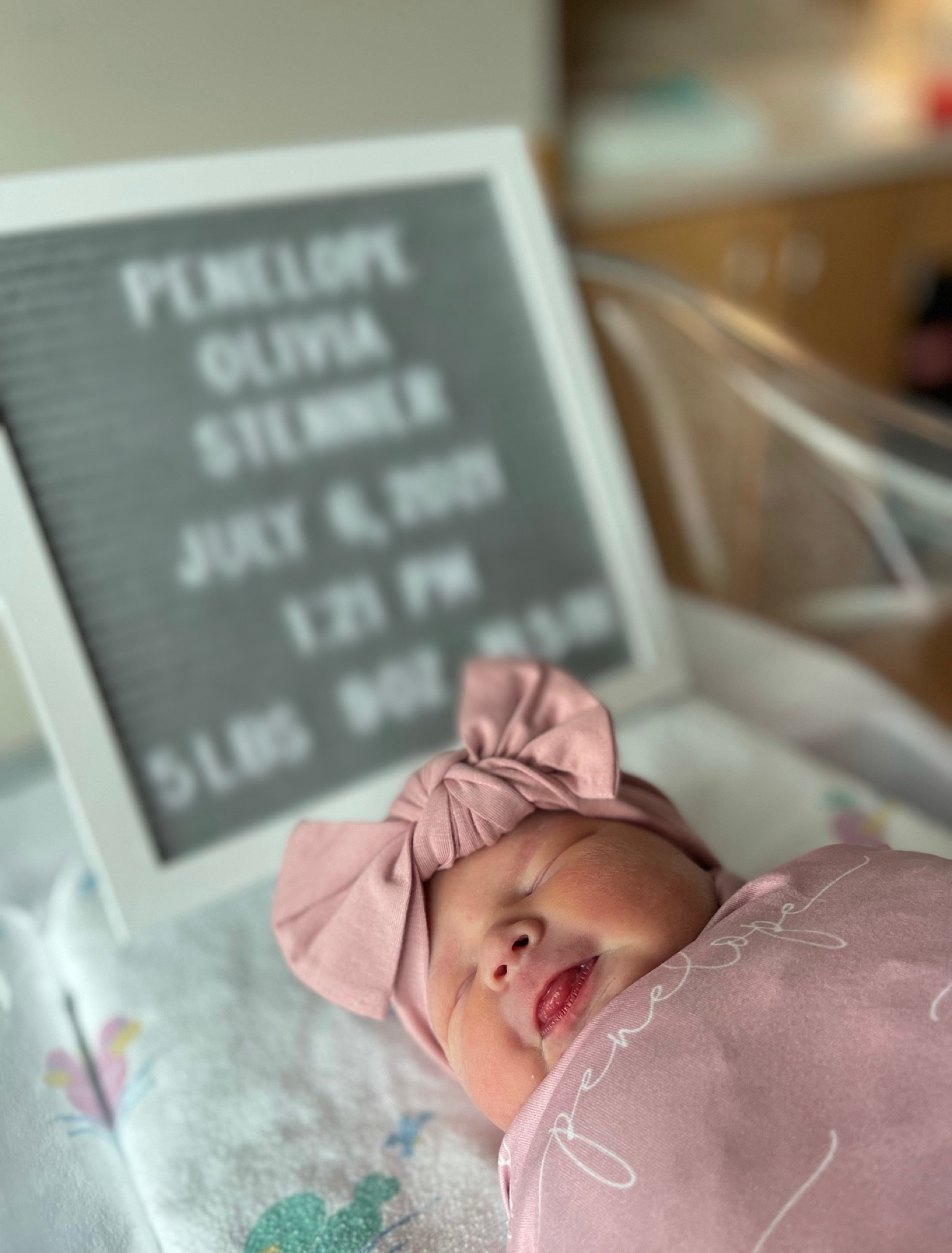 How I styled my newborn hospital photos 

#LTKGiftGuide #LTKSeasonal #LTKVideo
