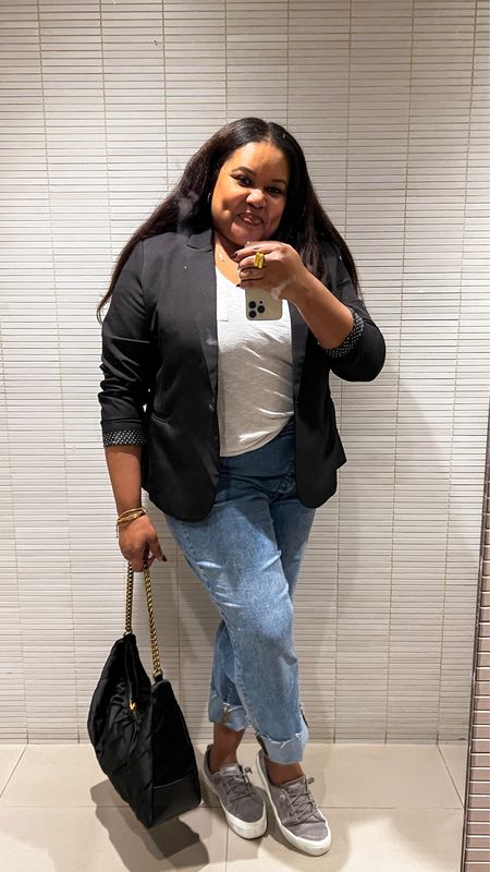 It's like springtime in NY today! 

Fall outfit, midsize style inspo, Universal Standard jeans, cropped jeans, black blazer, suede sneakers, gray suede sneakers, quilted bag, nylon quilted bag, crossover jeans, Highwaisted denim #ltkover40 #LTKfindsunder100 #LTKfindsunder50 

#LTKstyletip #LTKmidsize #LTKSeasonal