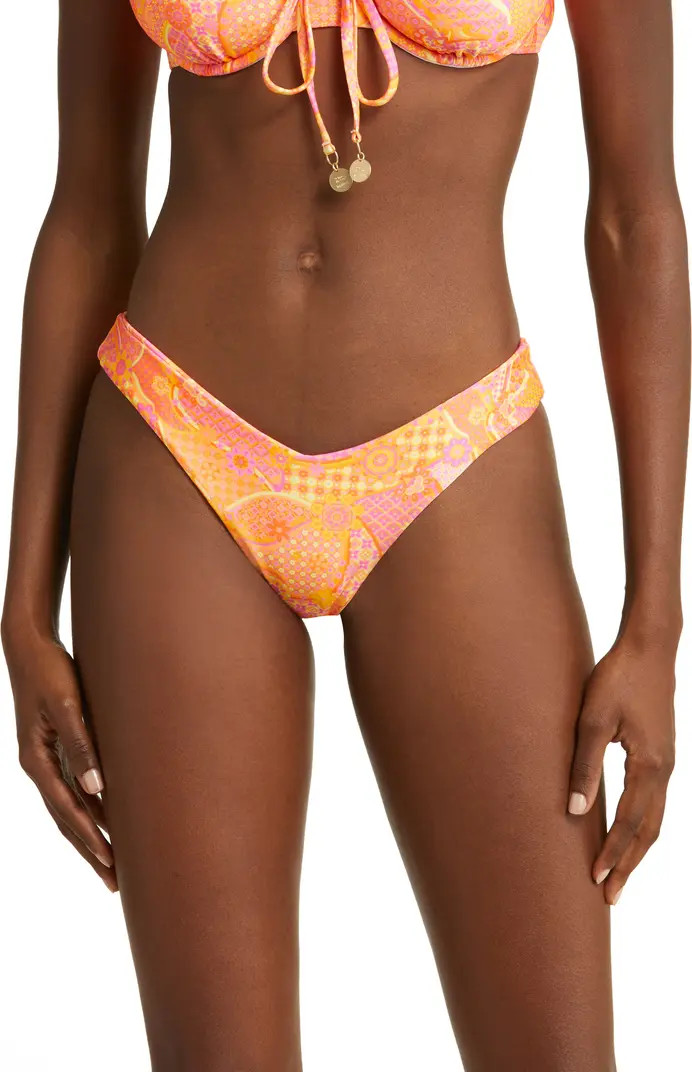 Kulani Kinis V-Cut Bikini Bottoms | Nordstrom | Nordstrom