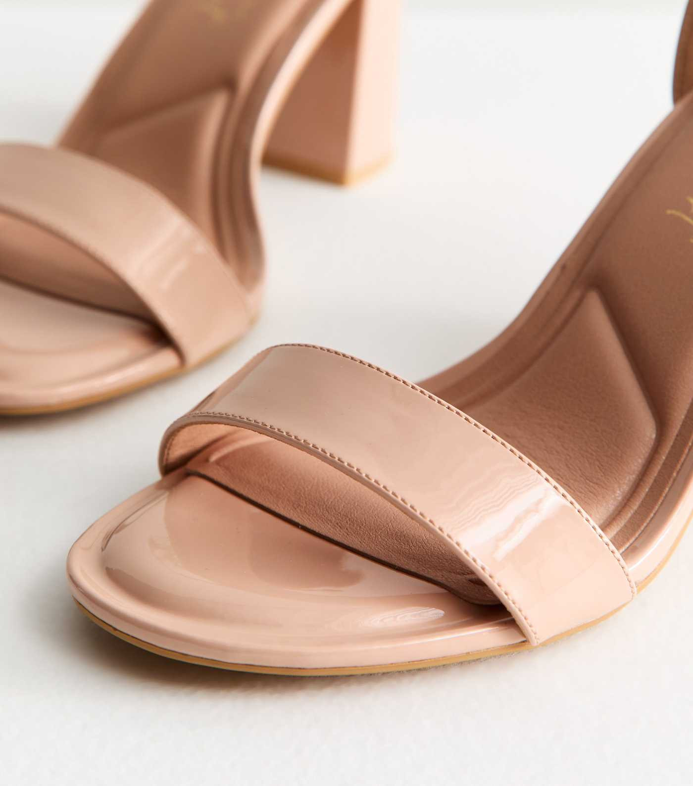 Wide Fit Cream Patent Block Heel Sandals | New Look | New Look (UK)