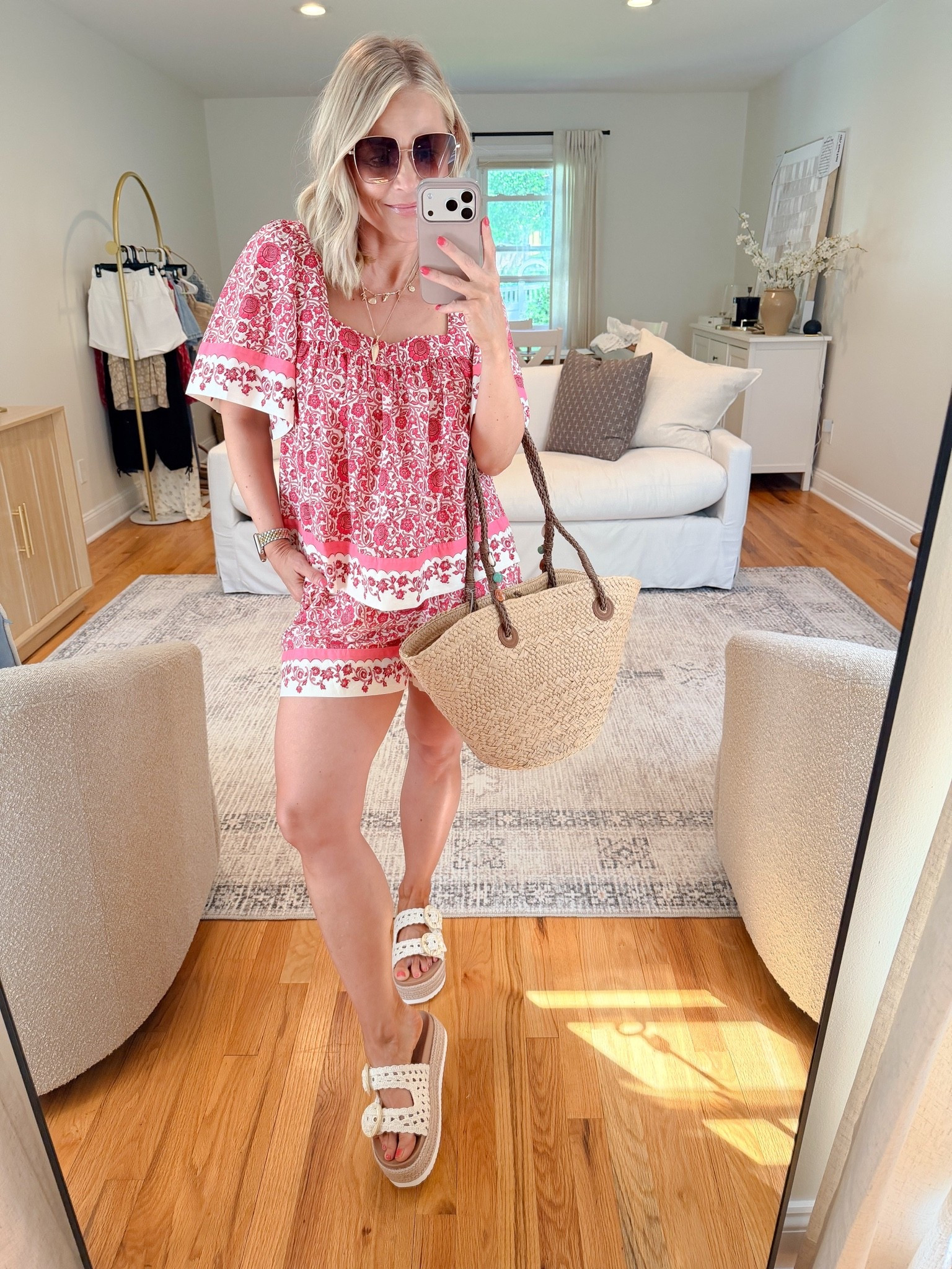 Target Summer Outfit 🎯

Summer outfits, summer dresses, vacation outfits beach, date night outfits, target finds, target style, target new arrivals, midsize fashion, petite fashion, matching sets, beach vacation outfits
@Target

#LTKSeasonal #LTKMidsize #LTKPetite