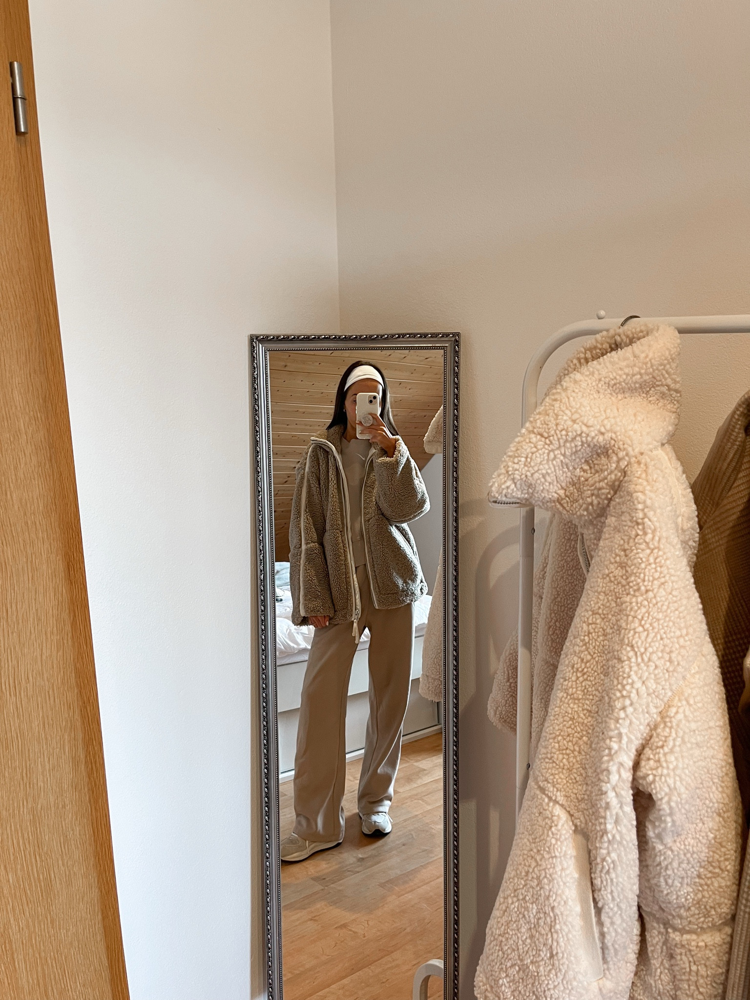 Fuzzy jackets from H&M are my hyperfixation 