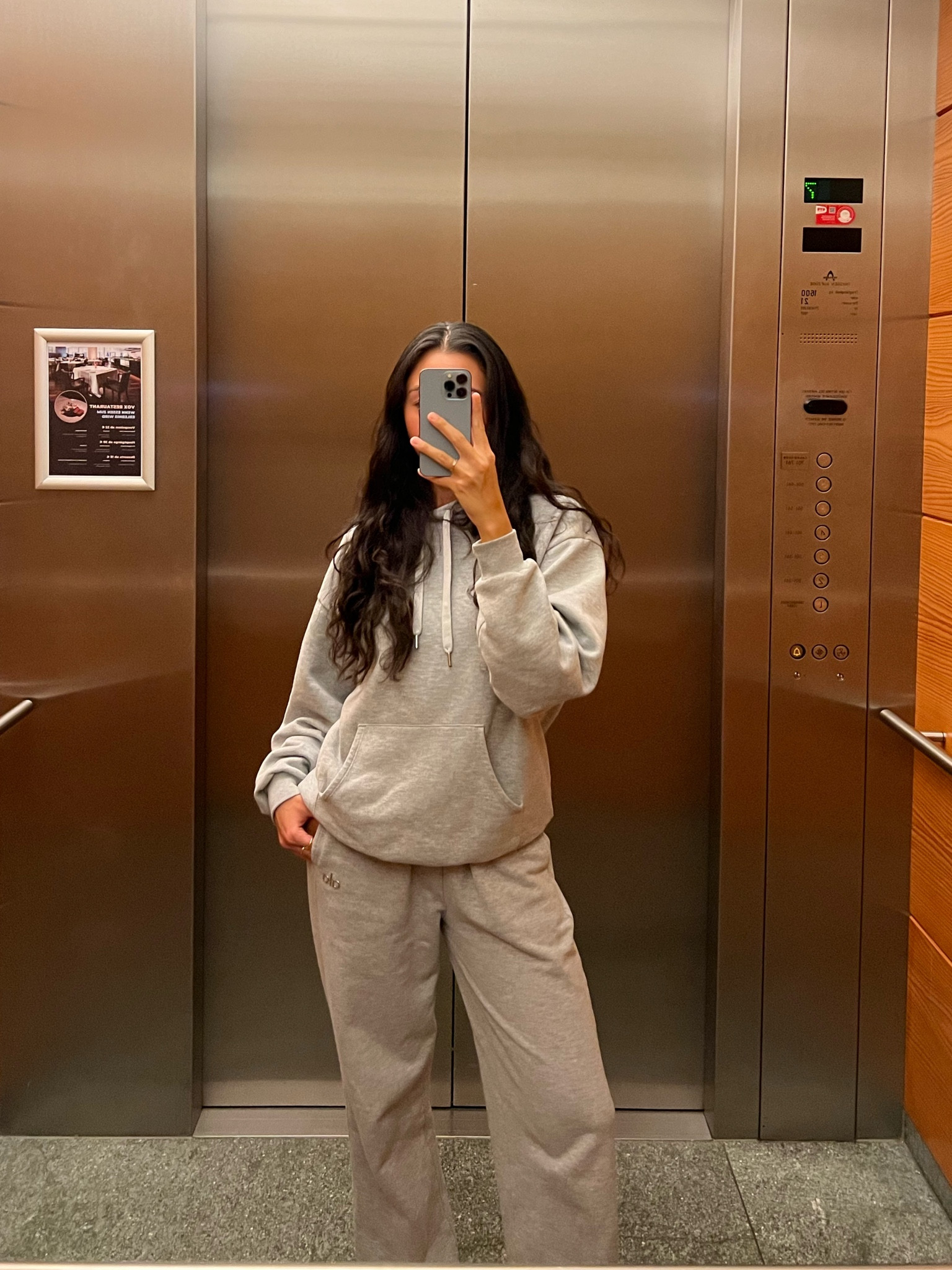 My go-to comfy travel outfit from alo 🤍 love this grey sweat set 

#LTKuk #LTKautumn #LTKeurope