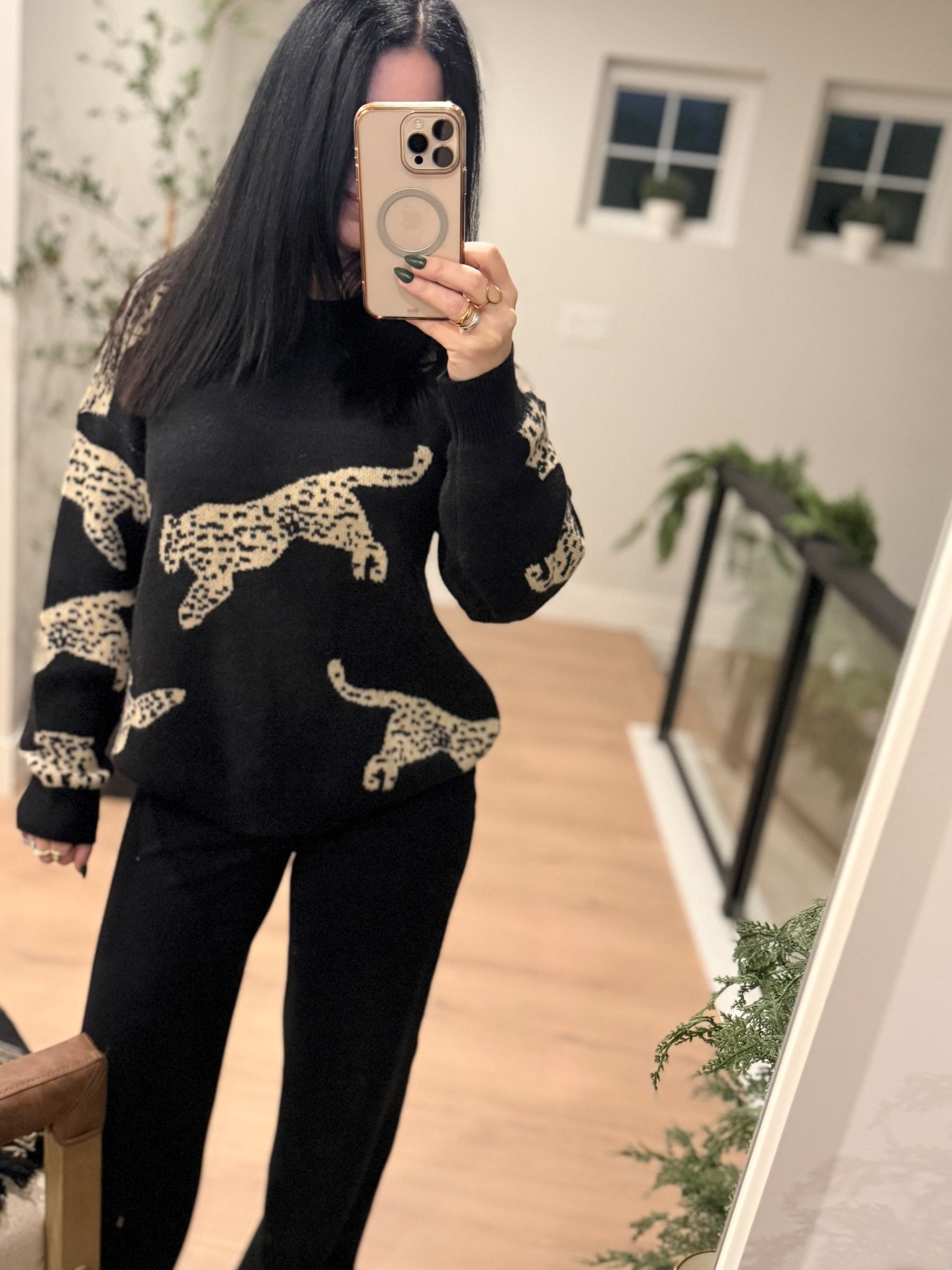 Love this sweater! So fun, but it’s also classy at the same time🤍🤍
Cozy too! 
Ladies sweater 