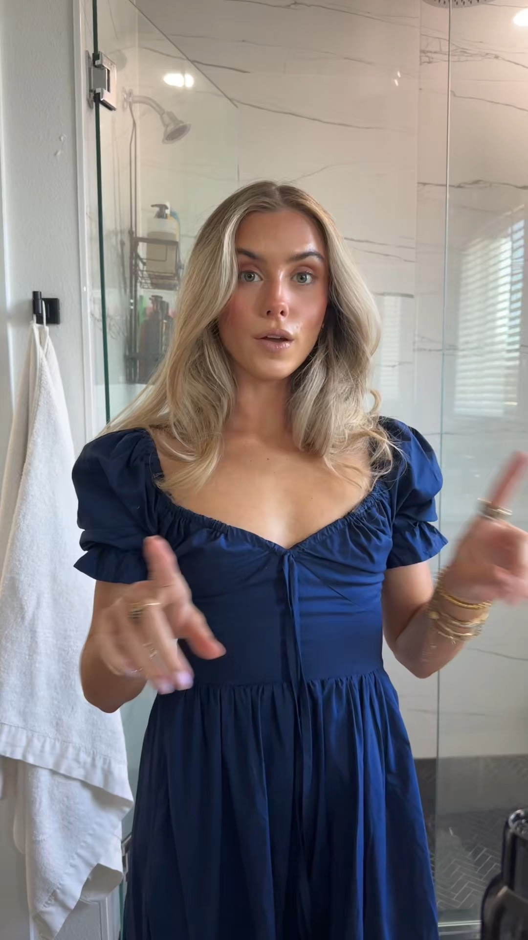 not sure what I like better the concept of this being a self tanning milk that won’t stain clothing or the fact that it lets me extend my tan for the entire week at my darkest color 👏 huge huge win with this self tanning milk. 

#selftanner #selftanningmilk #selftanning #selftanroutine #faketanroutine @balibody  

#LTKselfcare #LTKgrwm #LTKBeauty