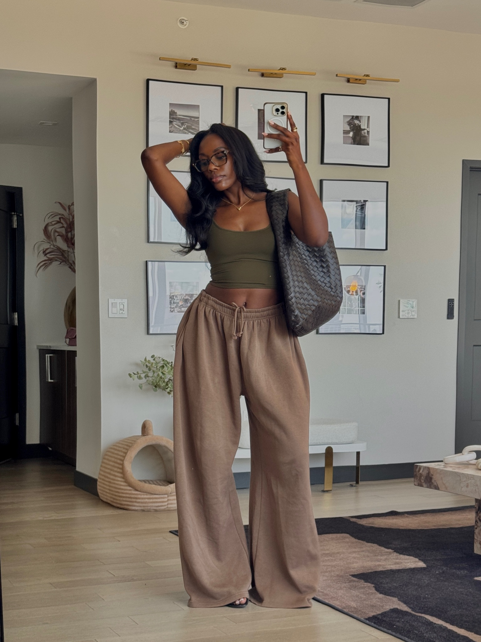 Elevated basic tall girl friendly sweatpants 

#LTKFindsUnder50 #LTKStyleTip #LTKBeauty