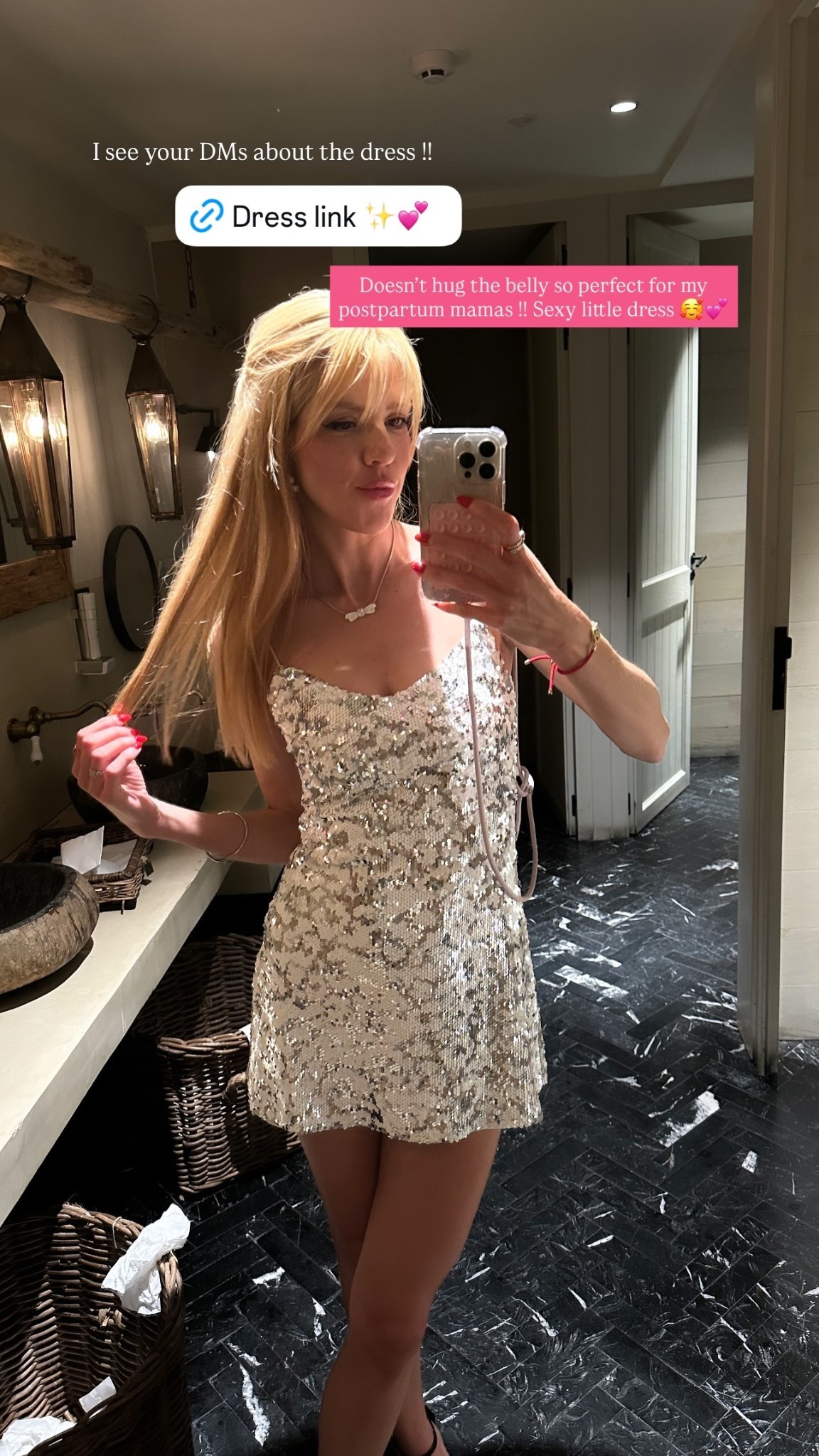 I see your DMs about the dress !! Doesn’t hug the belly so perfect for my postpartum mamas !! Sexy little dress 🥰💕