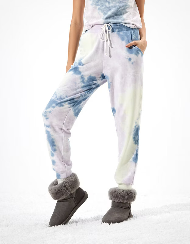 AE Fleece Slim Boyfriend Jogger | American Eagle Outfitters (US & CA)