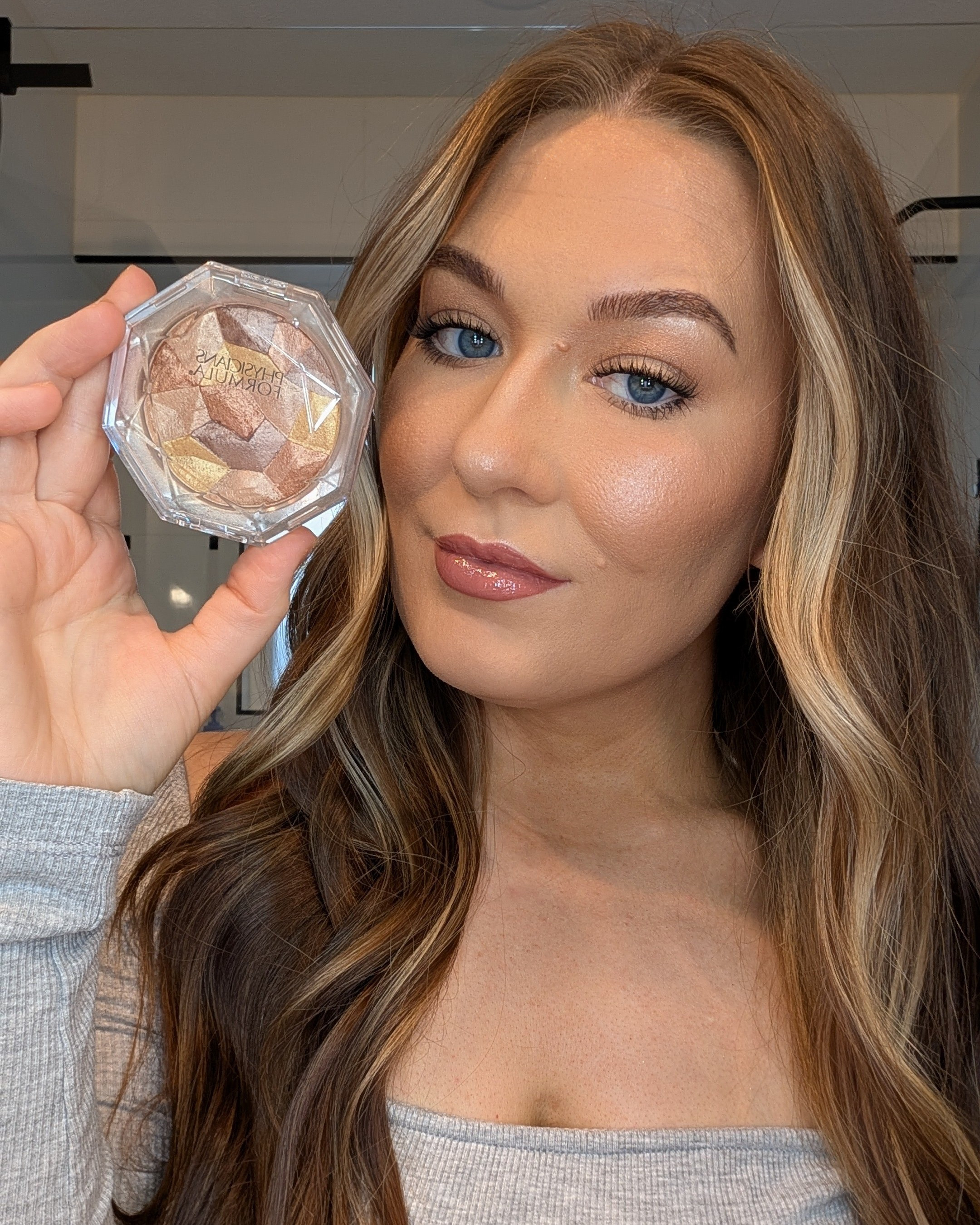 The flowy bronzer of my dry skin dream ✨

#LTKGiftGuide #LTKBeauty #LTKFindsUnder50