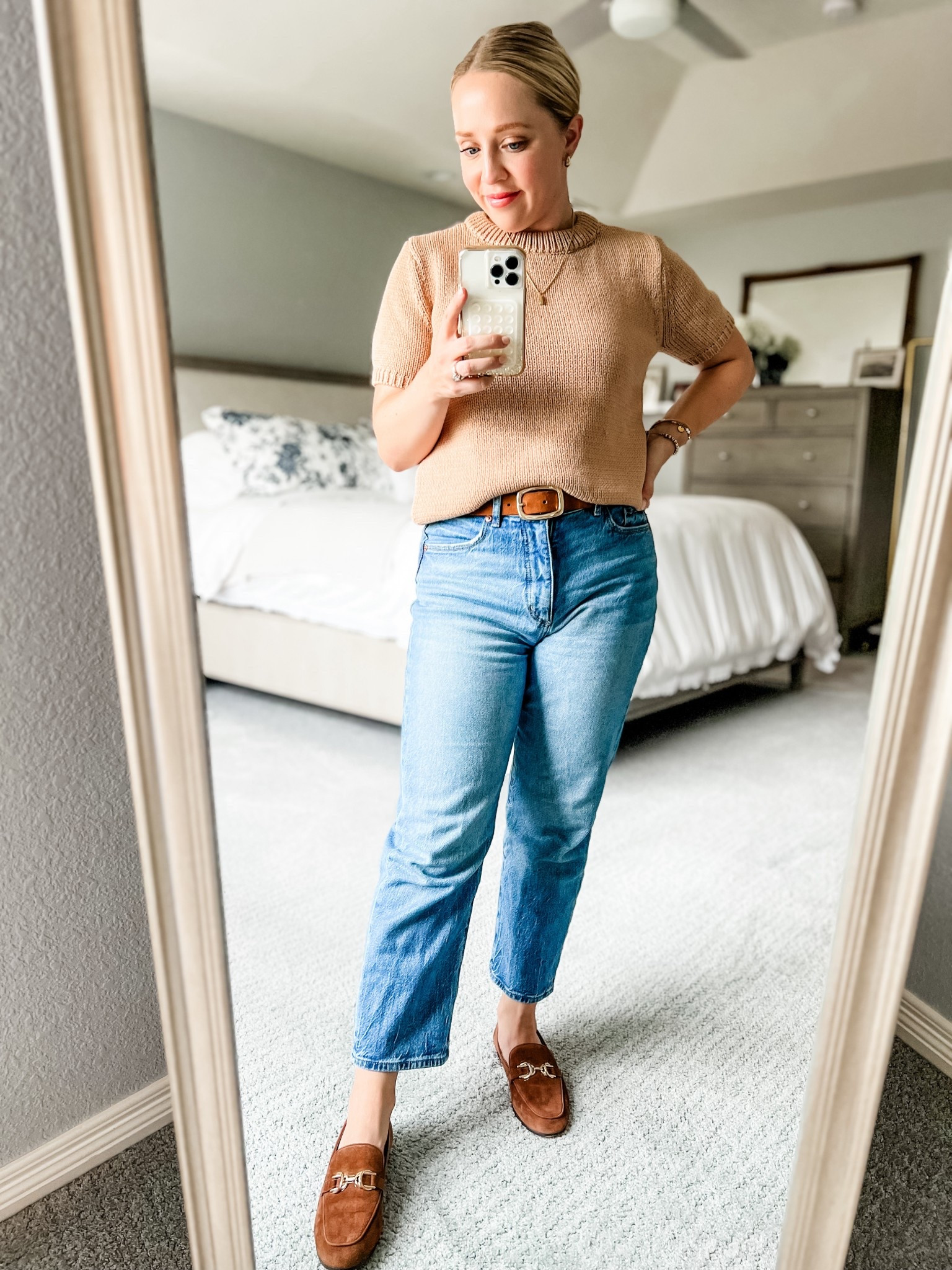 This short sleeve sweater is perfect for early fall! Fits tts. So cozy and I love mixing a short sleeve sweater with jeans and loafers. 

Fall outfit / sweater / petite / chunky sweater / early fall 

#LTKPetite #LTKSaleAlert #LTKFindsUnder100