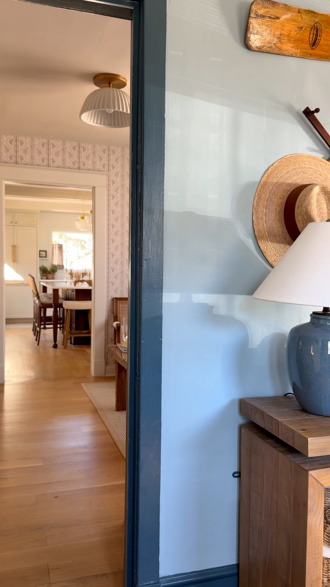 Grateful for an immediate sense of warmth as soon as you step inside 🤍 I invite you to think about how you want others to feel, and the functions that need to be put in place to do so. Then, layer your story on top of it all. If anything you see here inspires your home, comment SHOP for links ✨ 