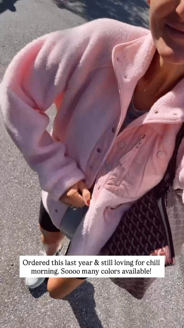 I love a fleece jacket or pullover! This one comes in so many colors & is perfect for cold mornings on the way to the gym! Wearing XS! 

Loverly Grey, Amazon, fleece jacket, athleisure, activewear 

#LTKActive