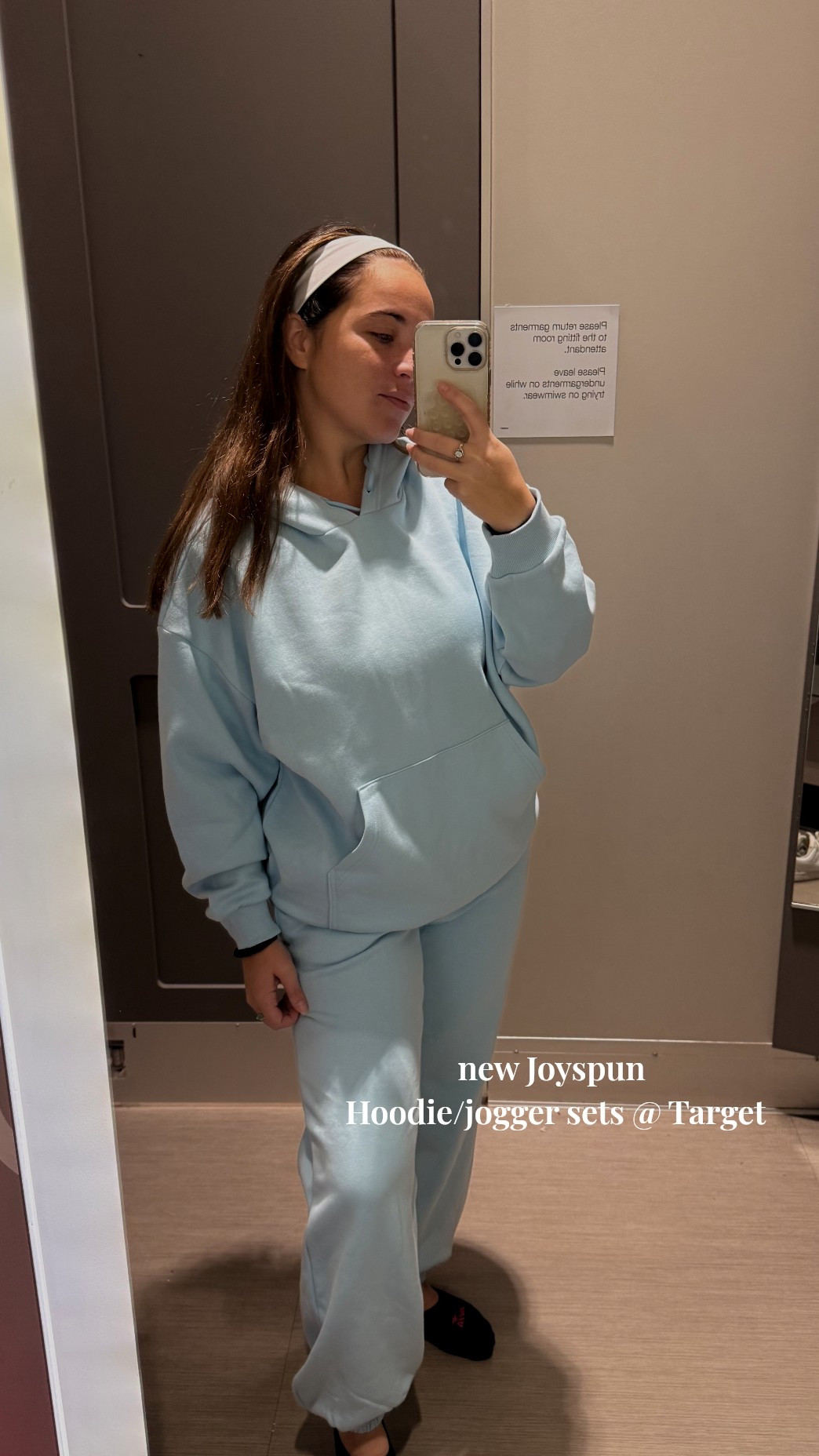 new fleece-lined hoodies & jogger style sweatpants at Target!! The colors are pretty pastels and perfect for mix-matching🙌🏼 


Cold weather outfits, ootd, outfit inspo, target style, target outfit ideas, comfy fashion, 

#LTKootd #LTKmomlife #LTKgrwm