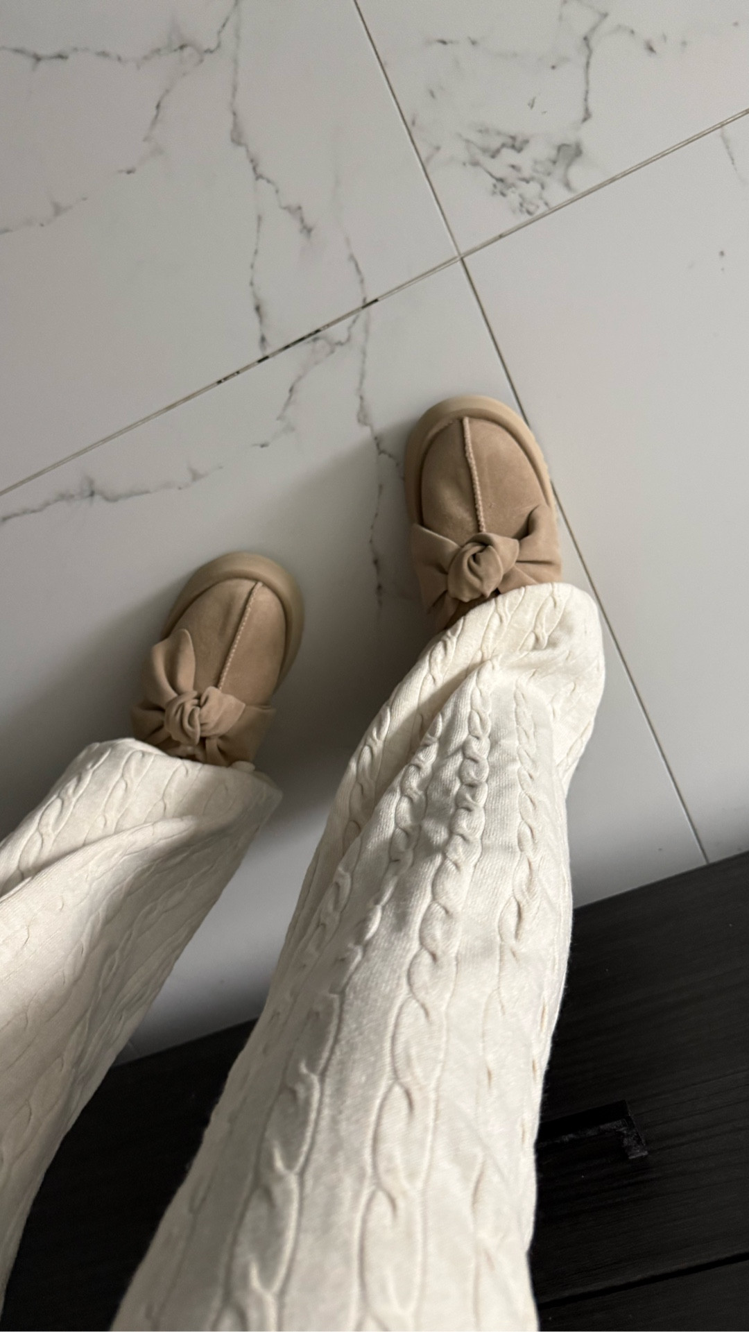 the ugg platform slip on bow clogs! 🤍

uniqlo, washable cable knit pant, athleisure, lounge, winter outfits. 

#LTKPetite #LTKSaleAlert #LTKootd