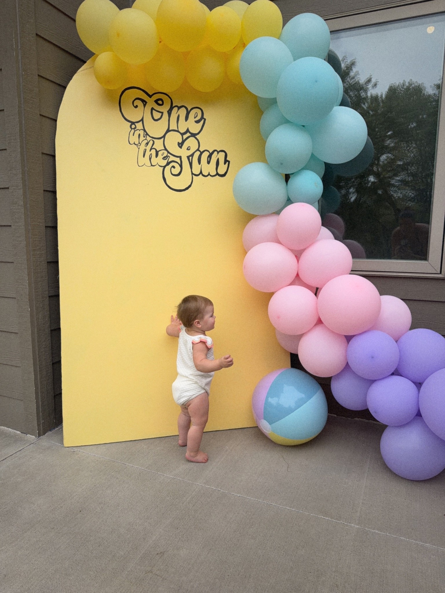 First birthday arch and outfit! One in the sun for baby girl 

@Target #partner

#LTKmomlife #LTKKids #LTKBaby