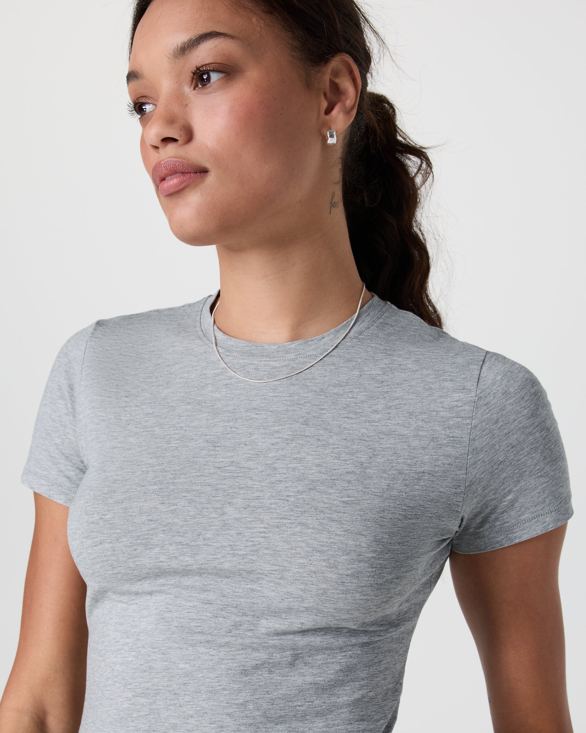 Feather Baby Tee | Light Heather Grey | Vuori | Vuori Clothing (US & Canada)