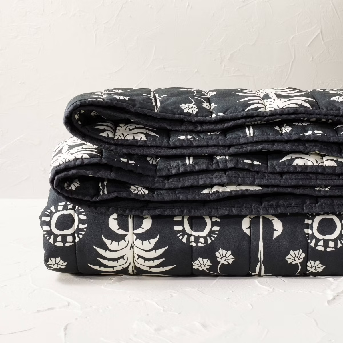 Full/Queen Palm Frond Printed Quilt Black/Off-White - Opalhouse™ designed with Jungalow™: Pol... | Target