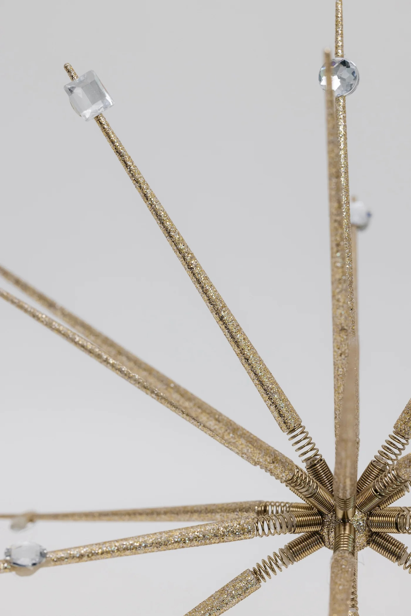 Sparkle Tree Topper - Gold | THELIFESTYLEDCO