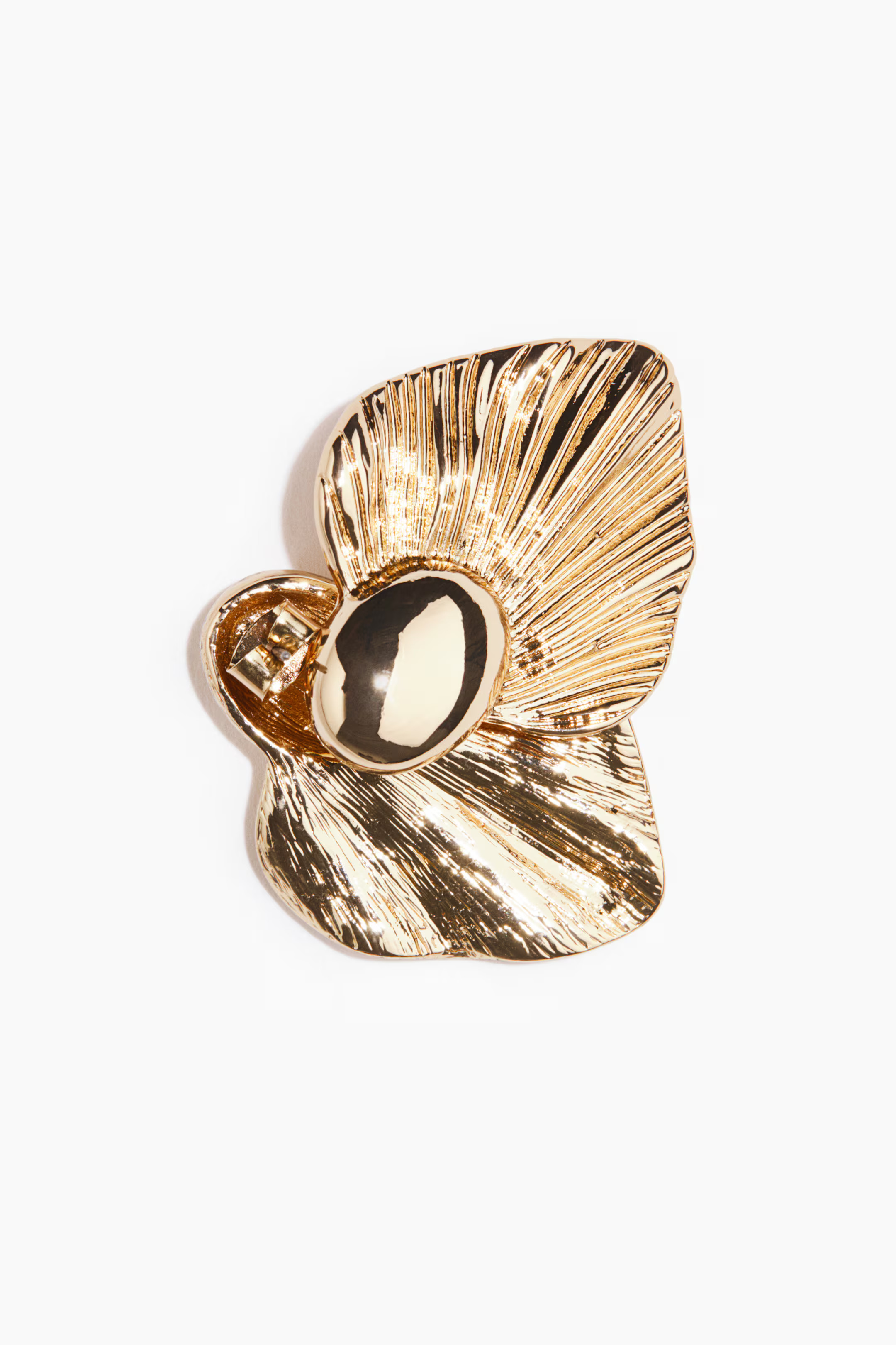 Petal-shaped earrings - Gold-coloured - Ladies | H&M GB | H&M (UK, MY, IN, SG, PH, TW, HK)