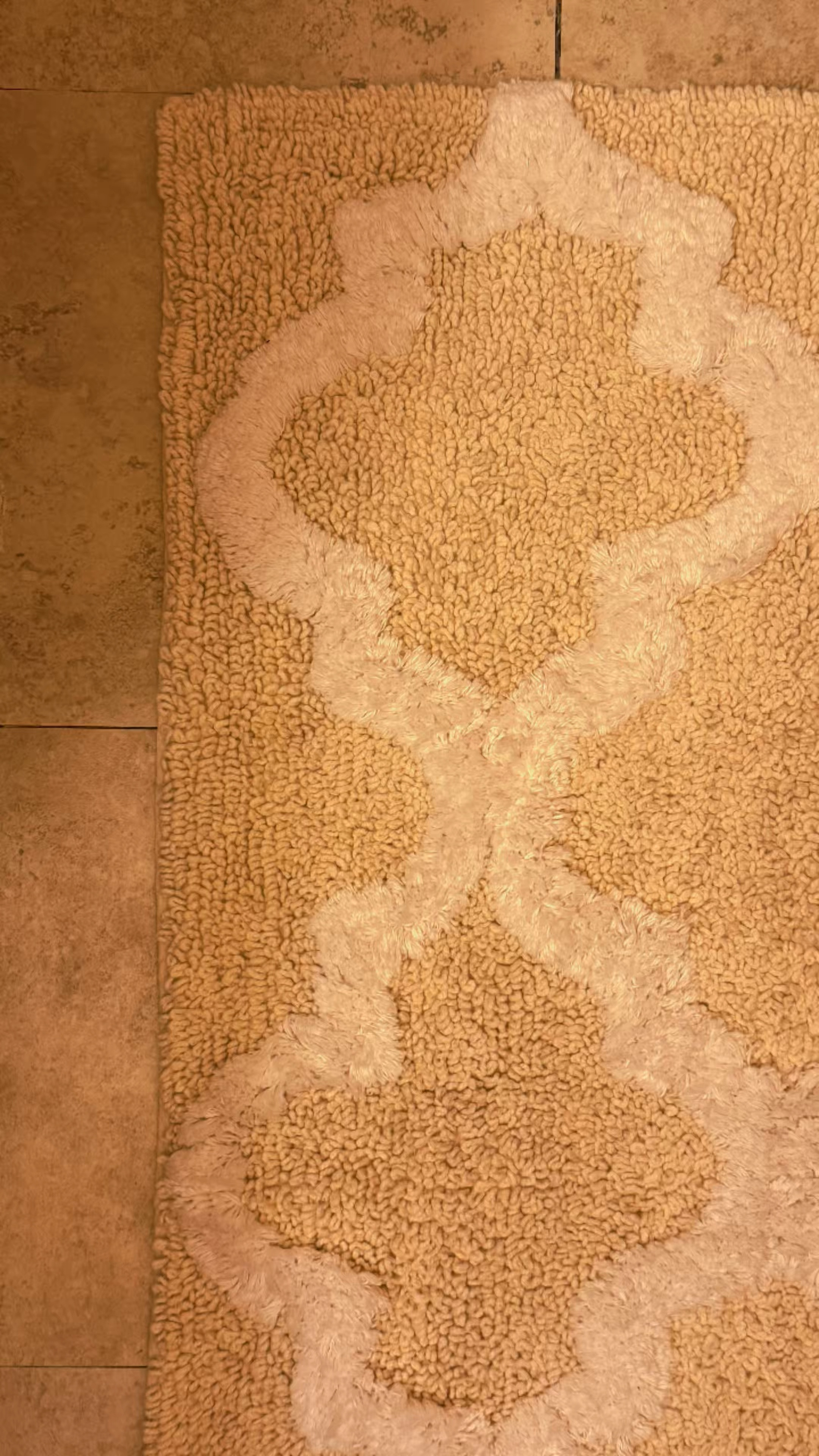 #ad The perfect bathroom upgrade: a neutral, absorbent, non-slip mat from @Lowes that’s machine washable and functional. I picked the beige shade, but there are so many other great options! #LowesPartner

#LTKWatchNow #LTKHome #LTKFindsUnder50