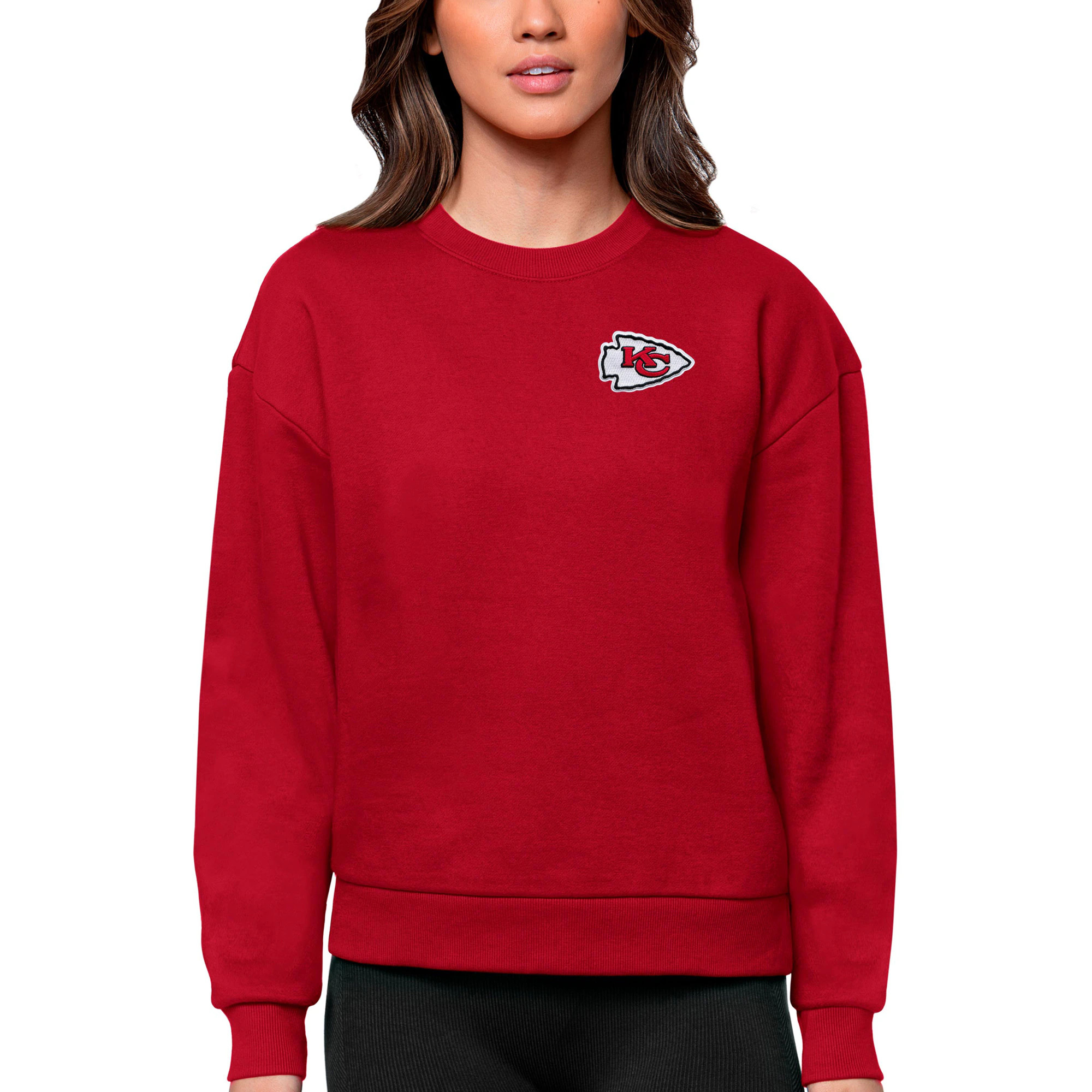 Women's Kansas City Chiefs Antigua Red Victory Crewneck Pullover Sweatshirt | NFL Shop