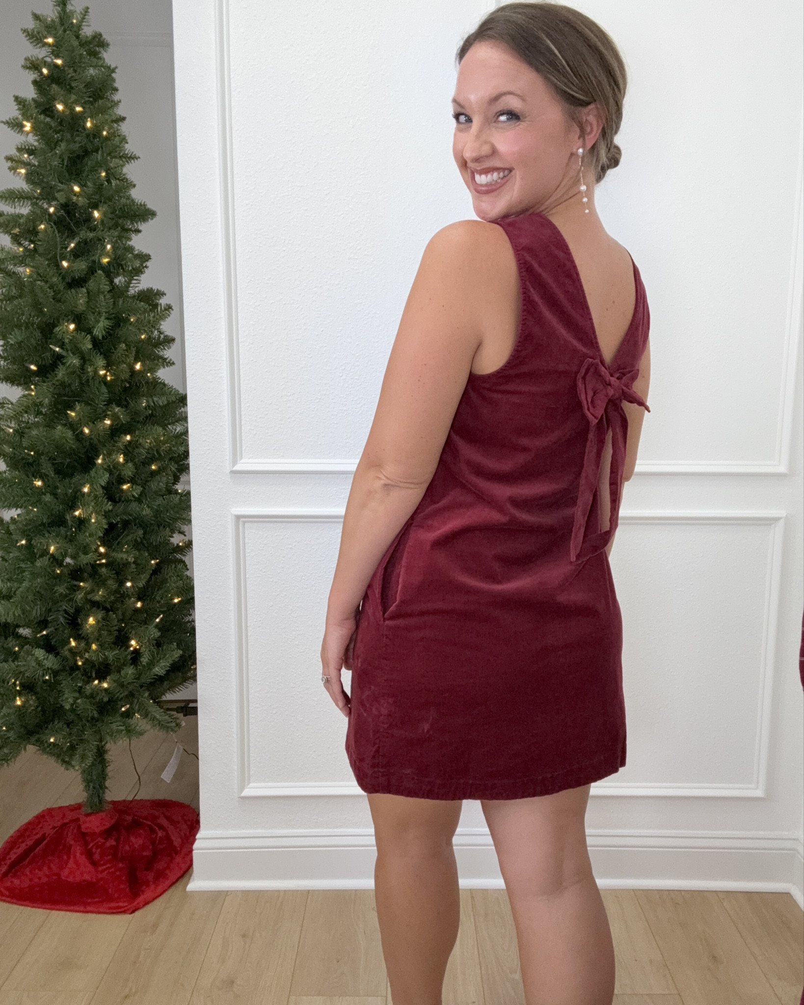 🎀 Holiday party perfection!
This corduroy bow-back dress from Walmart is giving understated glam for the season 🍷✨ The wine punch color is stunning for Thanksgiving or Christmas parties (also comes in classic black!). I’m 5’5” size 8/10 wearing a Medium.
Tap to shop this festive Walmart holiday look under $20 🎄
#ltkwalmart #ltkmidsize #ltkfindsunder50 #walmartfashion #walmartfinds #holidaystyle #christmasoutfit #thanksgivingoutfit #corduroydress #partydress #holidaydress #affordablefashion #midsizefashion #walmartstyle #walmartoutfits #bowdress #walmarstyle @walmart

holiday dress, bow dress, christmas dress, walmart dress, party dress, corduroy dress 

 #LTKHoliday #LTKSeasonal #LTKFindsUnder50