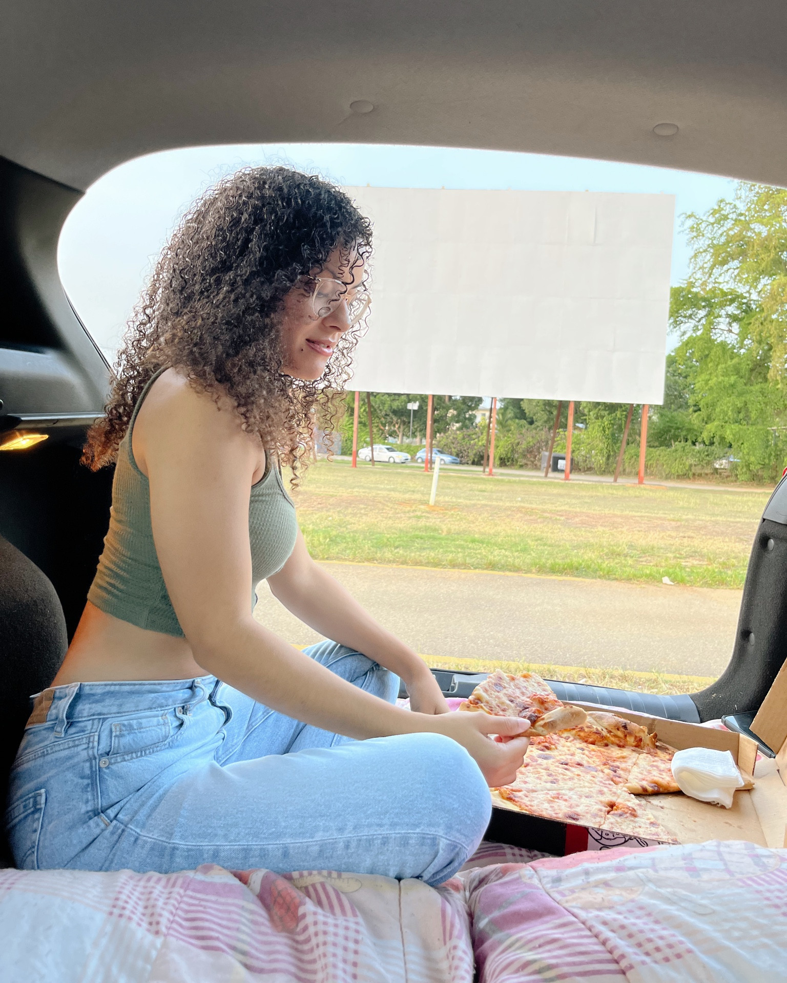 Pizza and drive-in theater is the best combo for the Barbie movie! 🩷

Summer outfit - tank top - corset tank top - mom jeans - summer look - American Eagle women - American Eagle summer 

#LTKFind #LTKunder50 #LTKsalealert