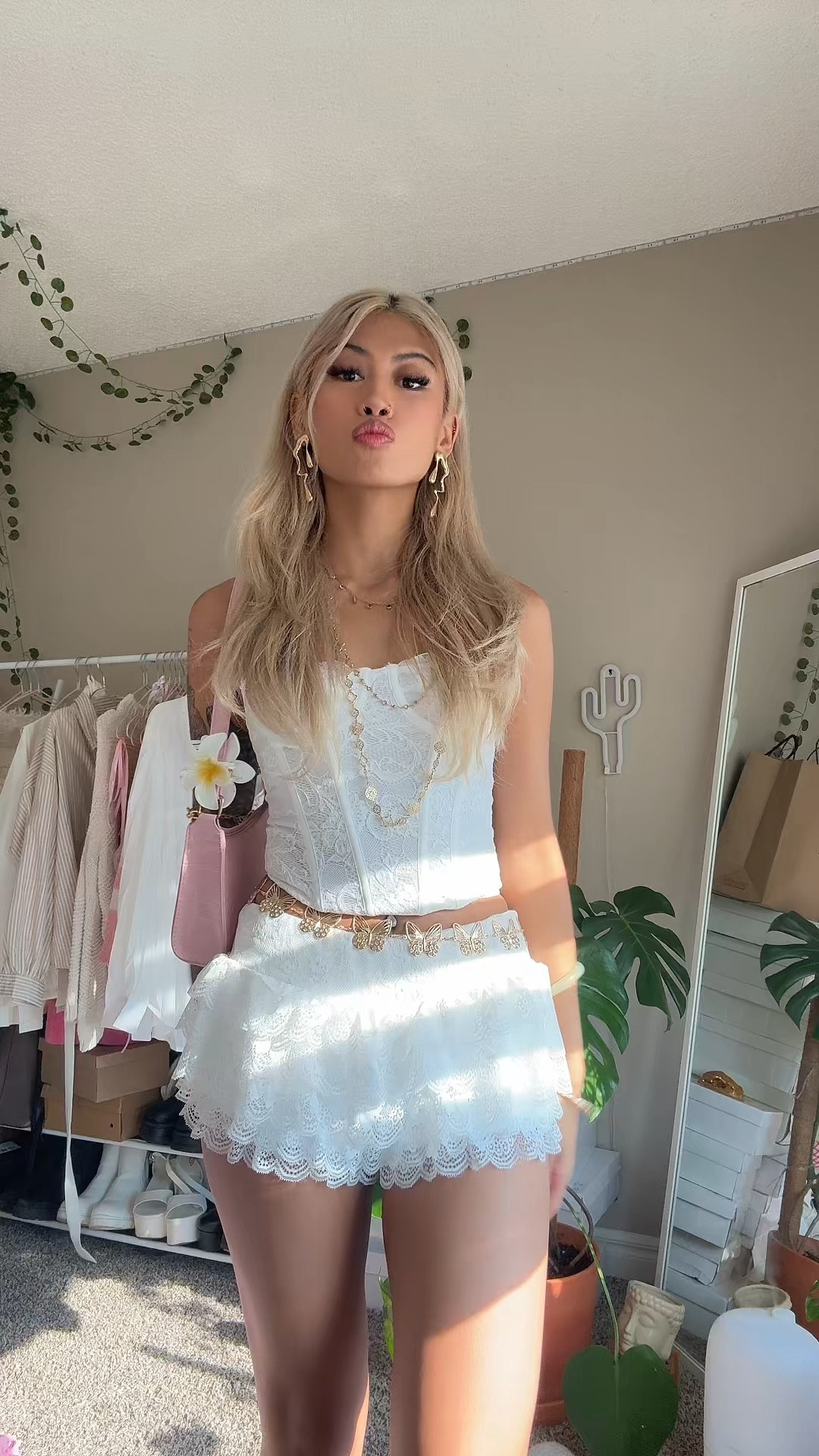 white monochromatic outfit : wearing size: xs shoe size: 7

#LTKsummer #LTKcanada #LTKstyletip