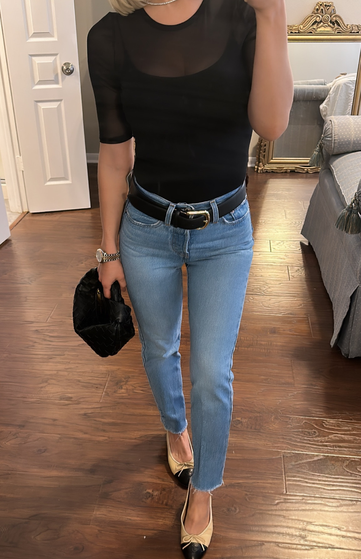 Just simple and classic. Exact sheet top is no longer available but I linked similar.

#LTKunder100 #LTKstyletip #LTKover40