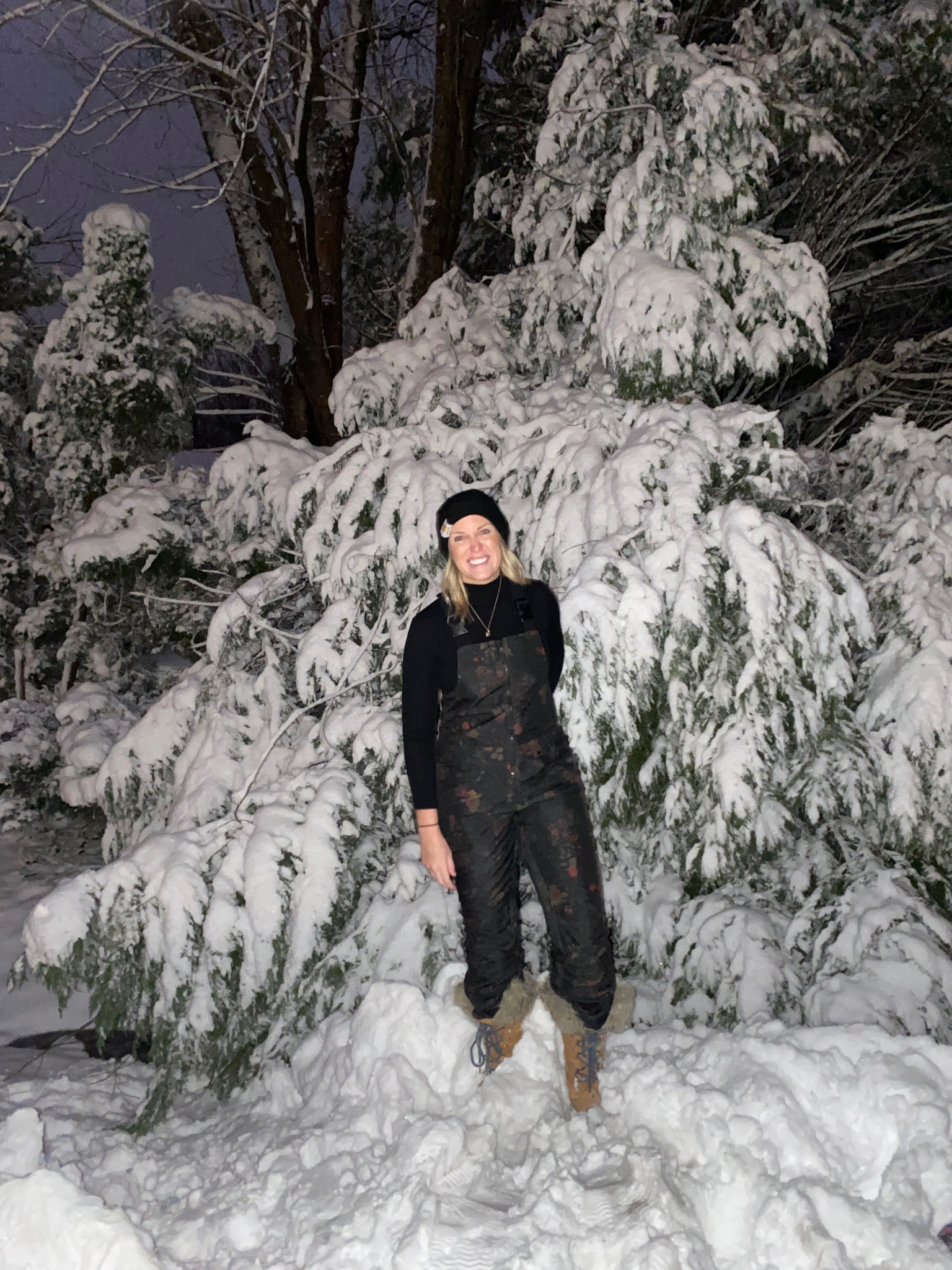 Snow in Style!❄️ 

Volcom | Snowbibs | Snow | Carhartt | Snowfit | Sorel | boots | fur | Americaneagle | nordstrom | beanie | Revolve | winter | 

#LTKFind #LTKshoecrush #LTKSeasonal