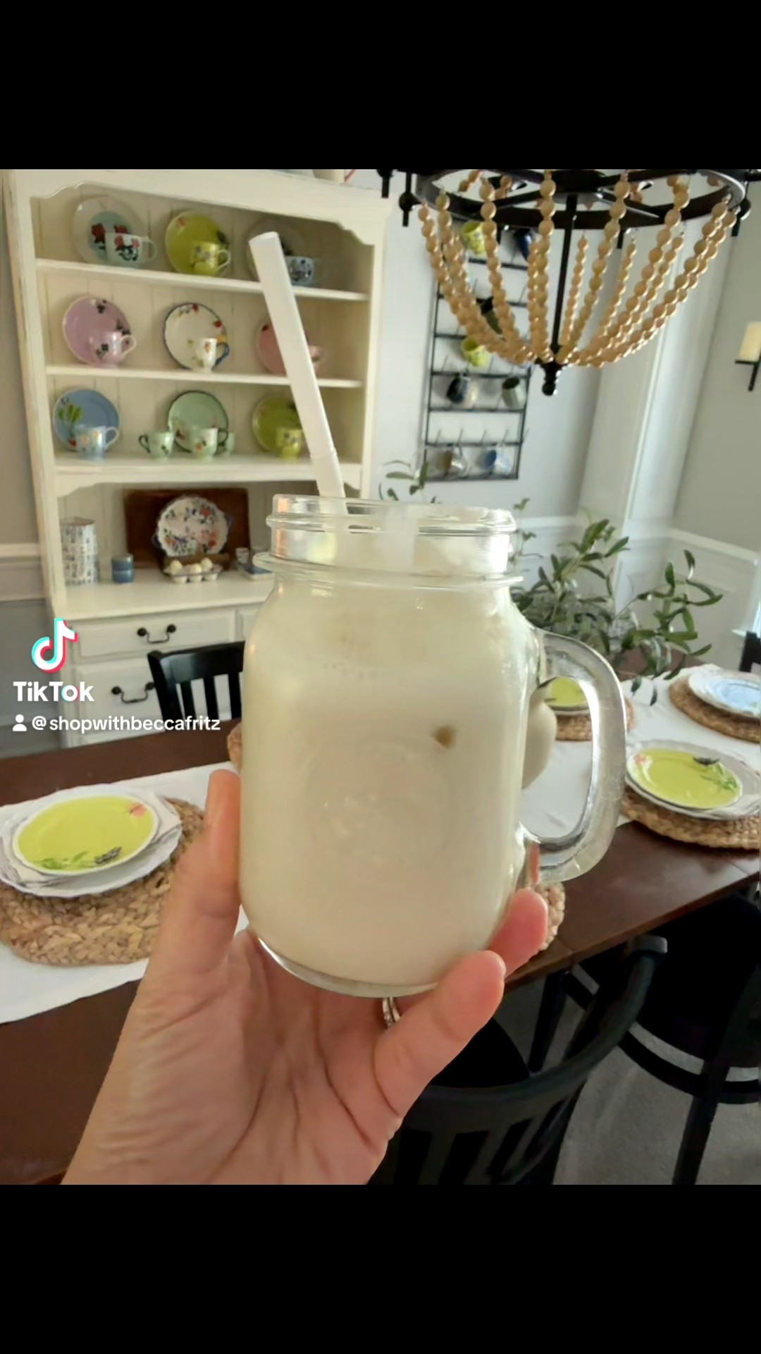 My new morning ritual ✨ Just one scoop of collagen in my coffee and I’m getting all the skin, hair, nail, and joint benefits—without tasting a thing! 🙌🏼 ZERO flavor, just goodness. You seriously won’t even know it’s in there. ☕️#FurtherFood @furtherfood 🍌 
🔗 L l N K E D 👇🏻