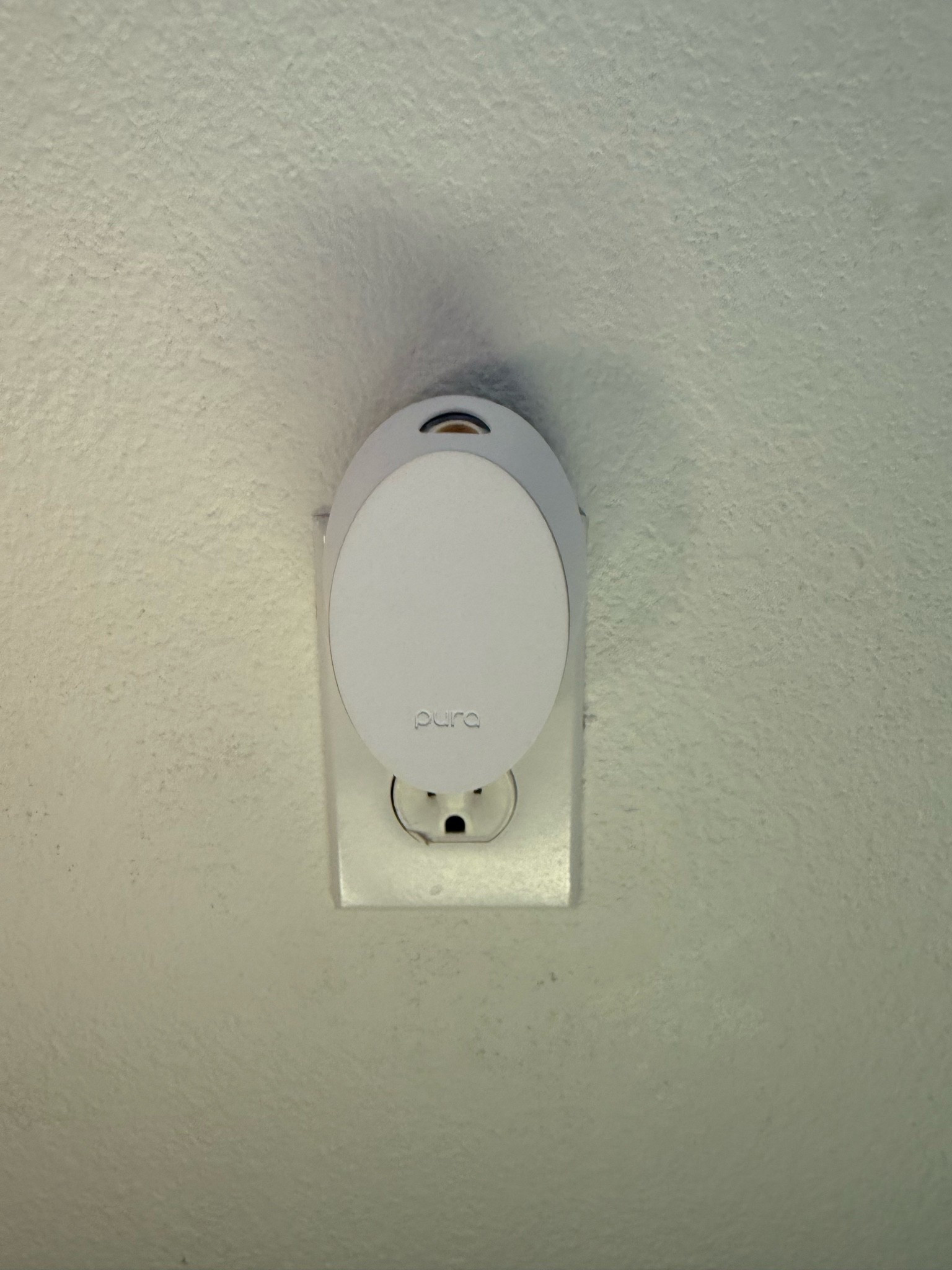 Small pura diffuser! 

#LTKHome