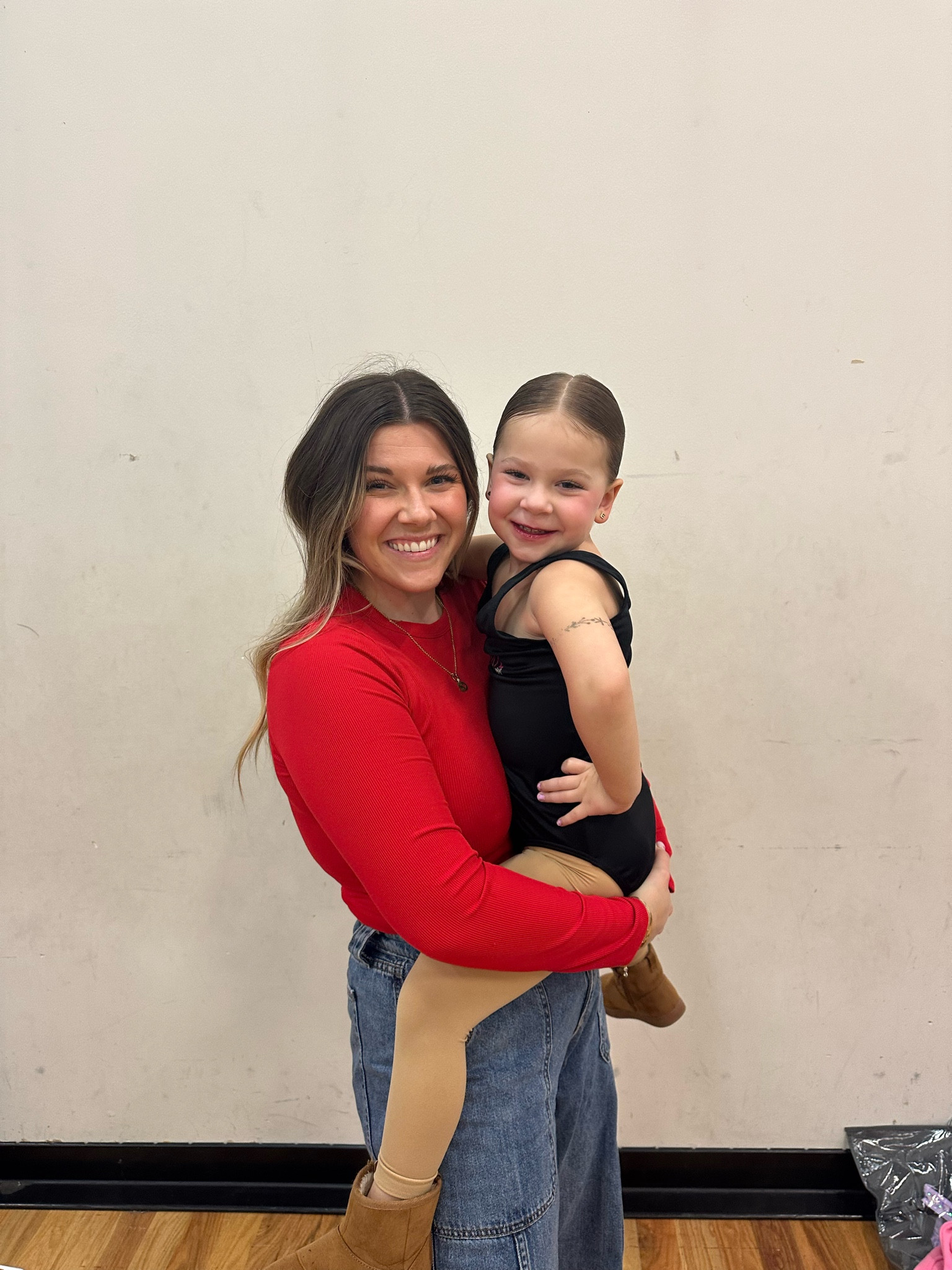 My new favorite basics!!! I’m wearing a medium, TTS!!! I got the red, black and grey! Defs will be getting more! Only $8! Have so many colors & tons in stock in stores!!!

#LTKstyletip #LTKfindsunder50