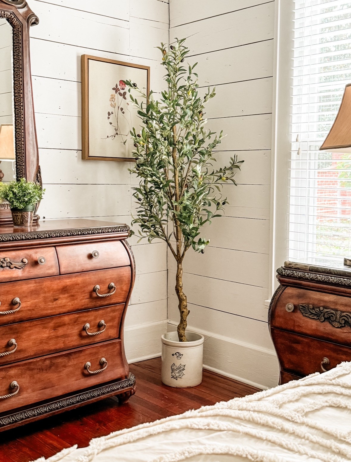 Love how this tree add liveliness to my bedroom! 

Home, home decor, wayfair, artificial tree, greenery, bedroom decor



#LTKHome #LTKOver40 #LTKStyleTip