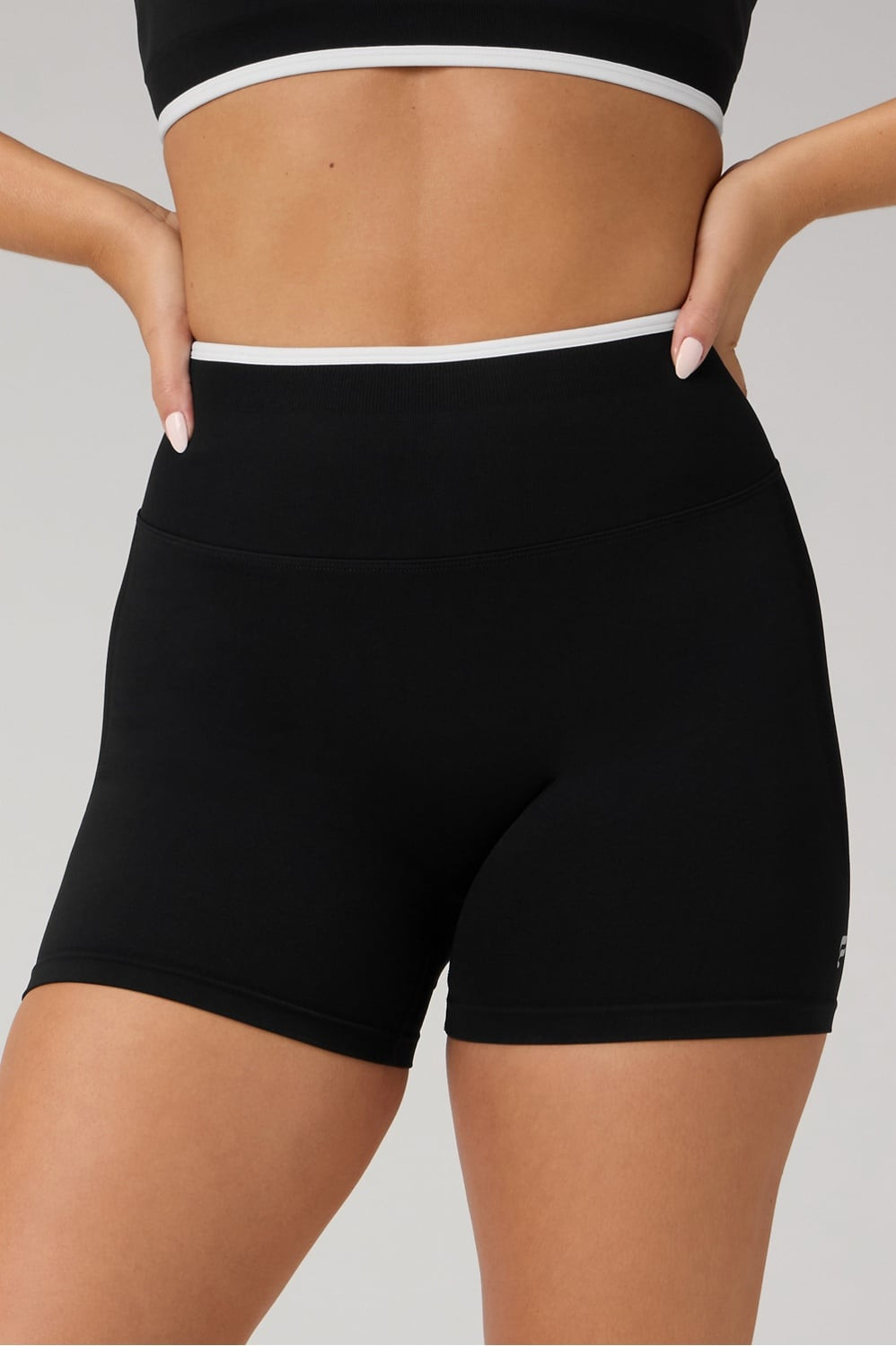 Seamless Scrunch Short 4" | Fabletics