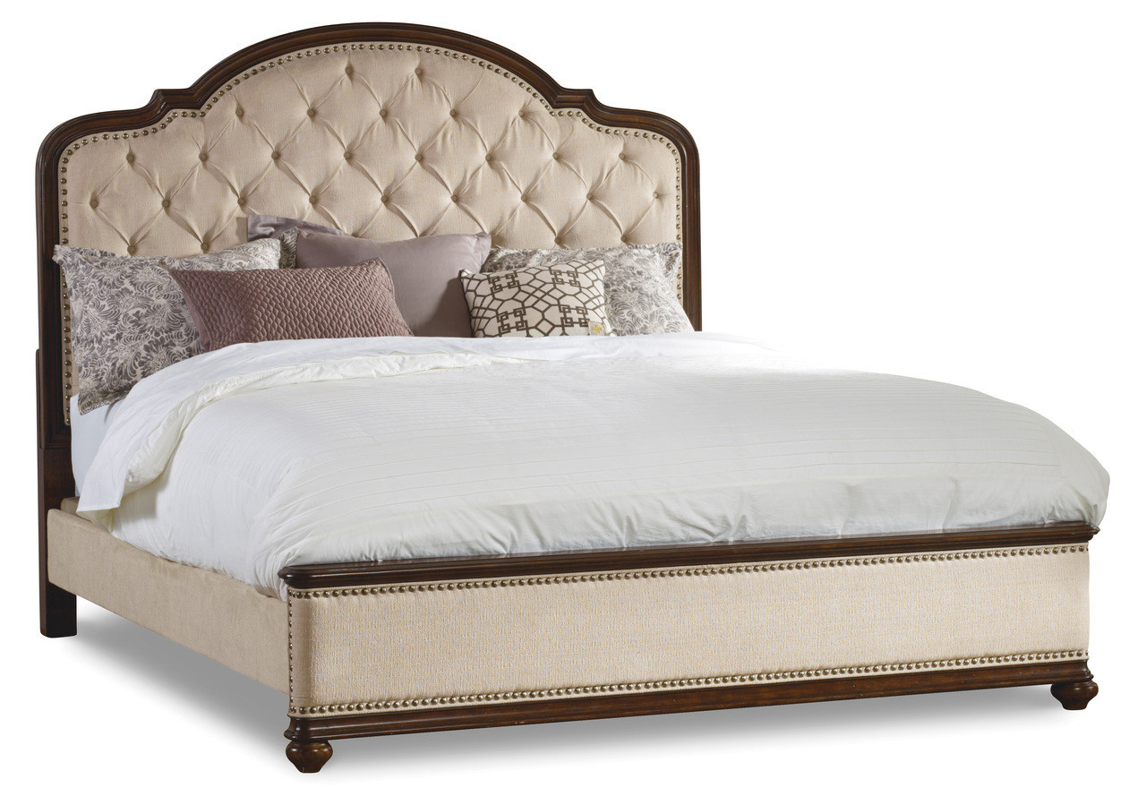 Leesburg Beige Queen Upholstered Bed | 1stopbedrooms